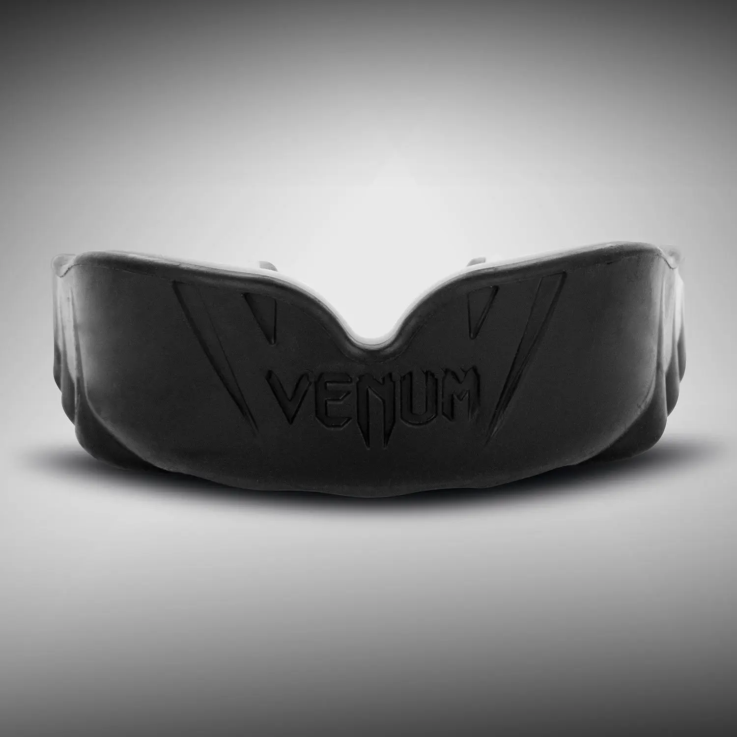 Venum Протектор за уста - VENUM Challenger Mouthguard - Black/Ice, преден изглед в черно
