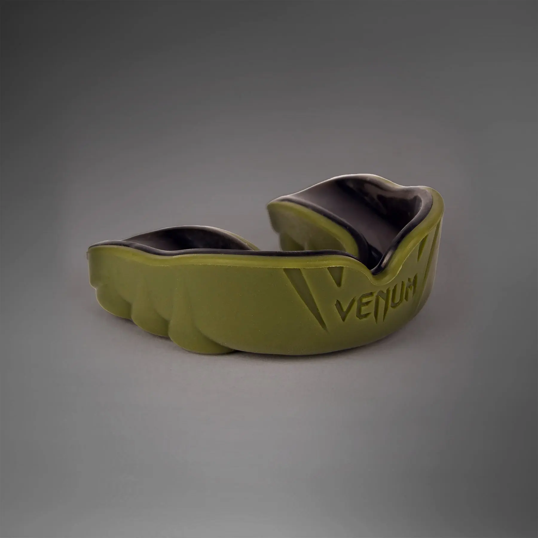 Venum Протектор за уста - VENUM CHALLENGER MOUTHGUARD - Khaki/Black, страничен изглед