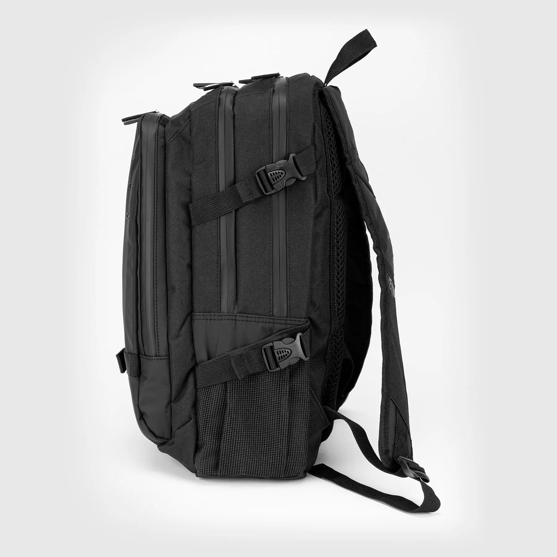 Venum Challenger Pro Evo BackPack (20-25L) - Black, страничен изглед