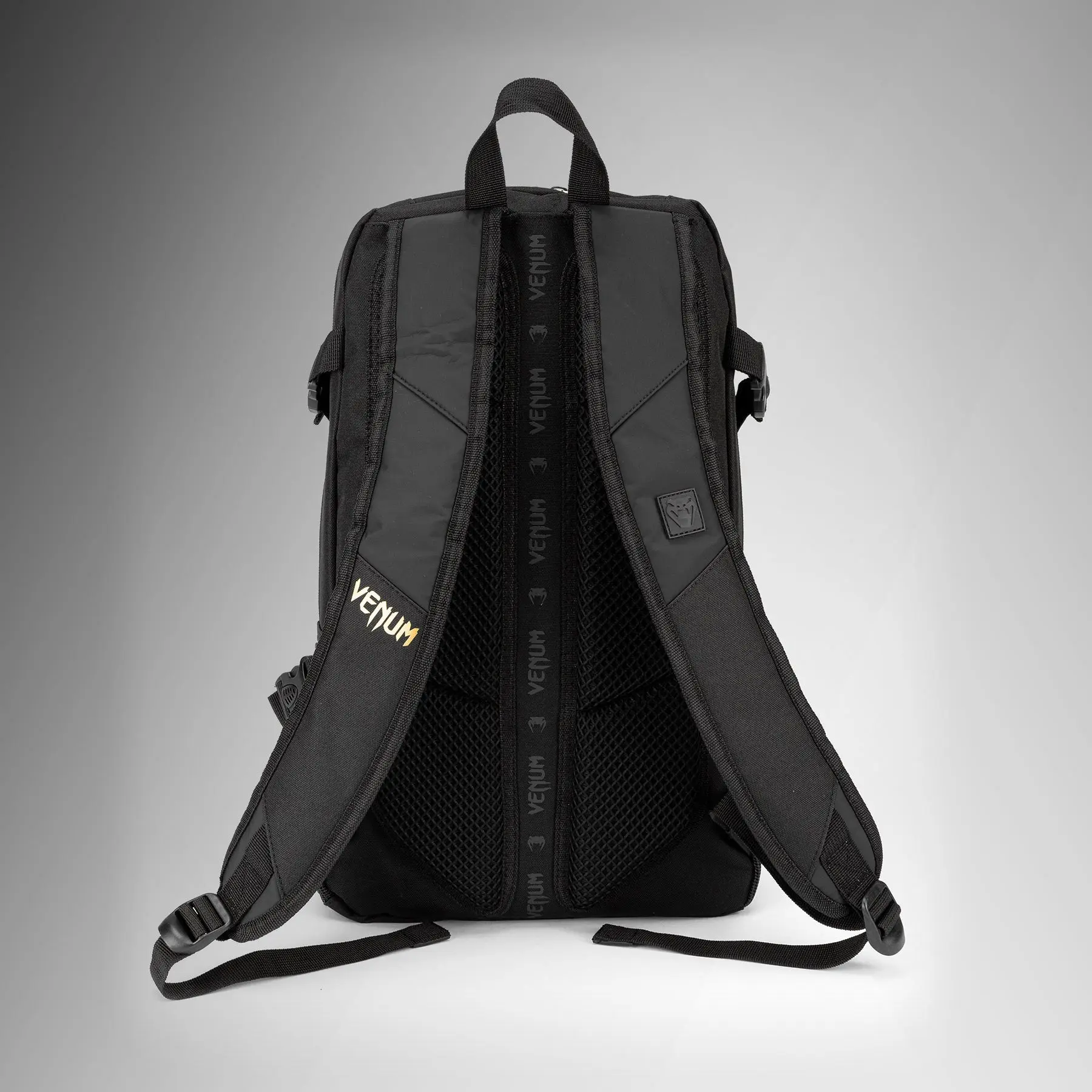 Venum Challenger Pro Evo BackPack (20-25L) - Black/Gold заден изглед
