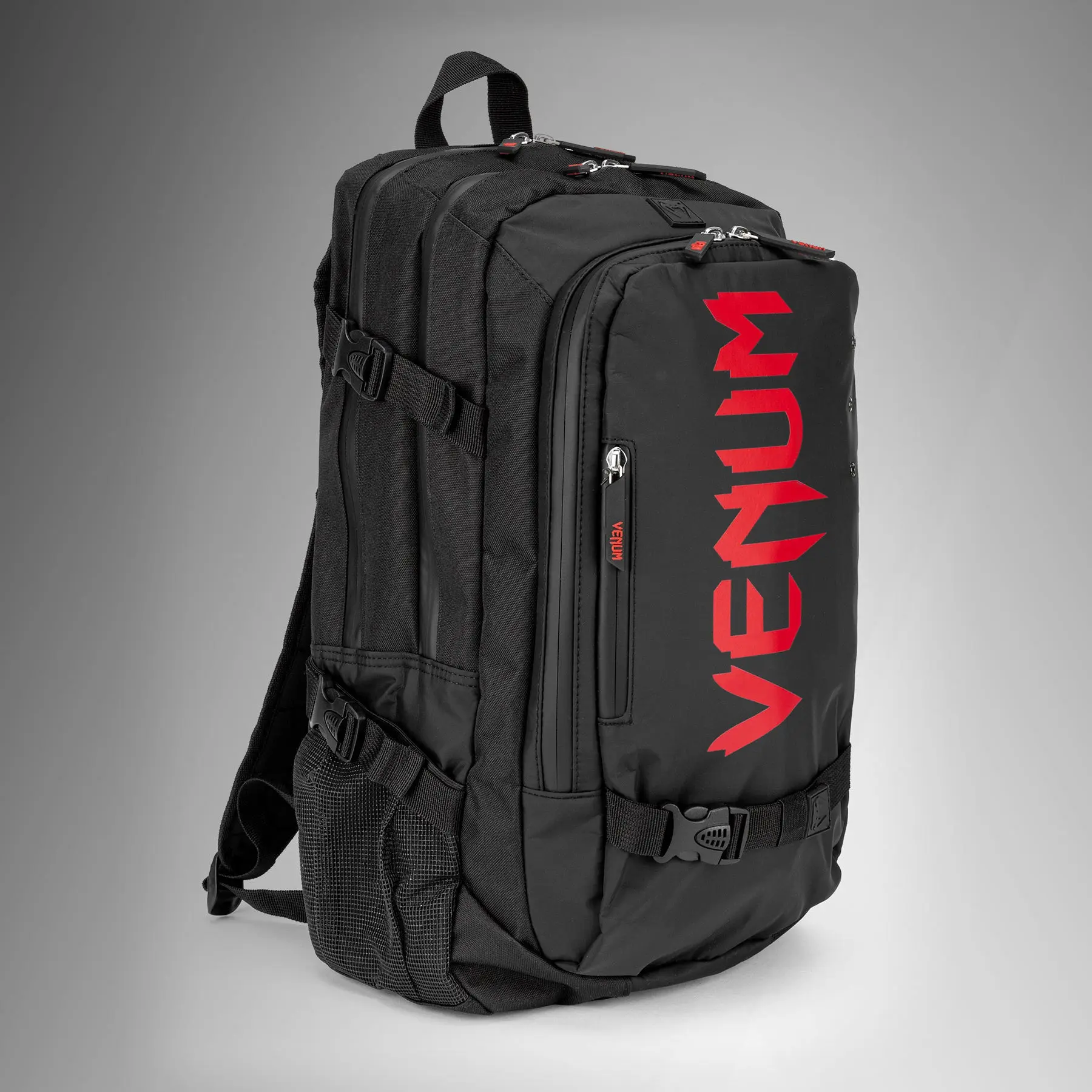 Venum Challenger Pro Evo BackPack (20-25L) - Black/Red, изглед отпред