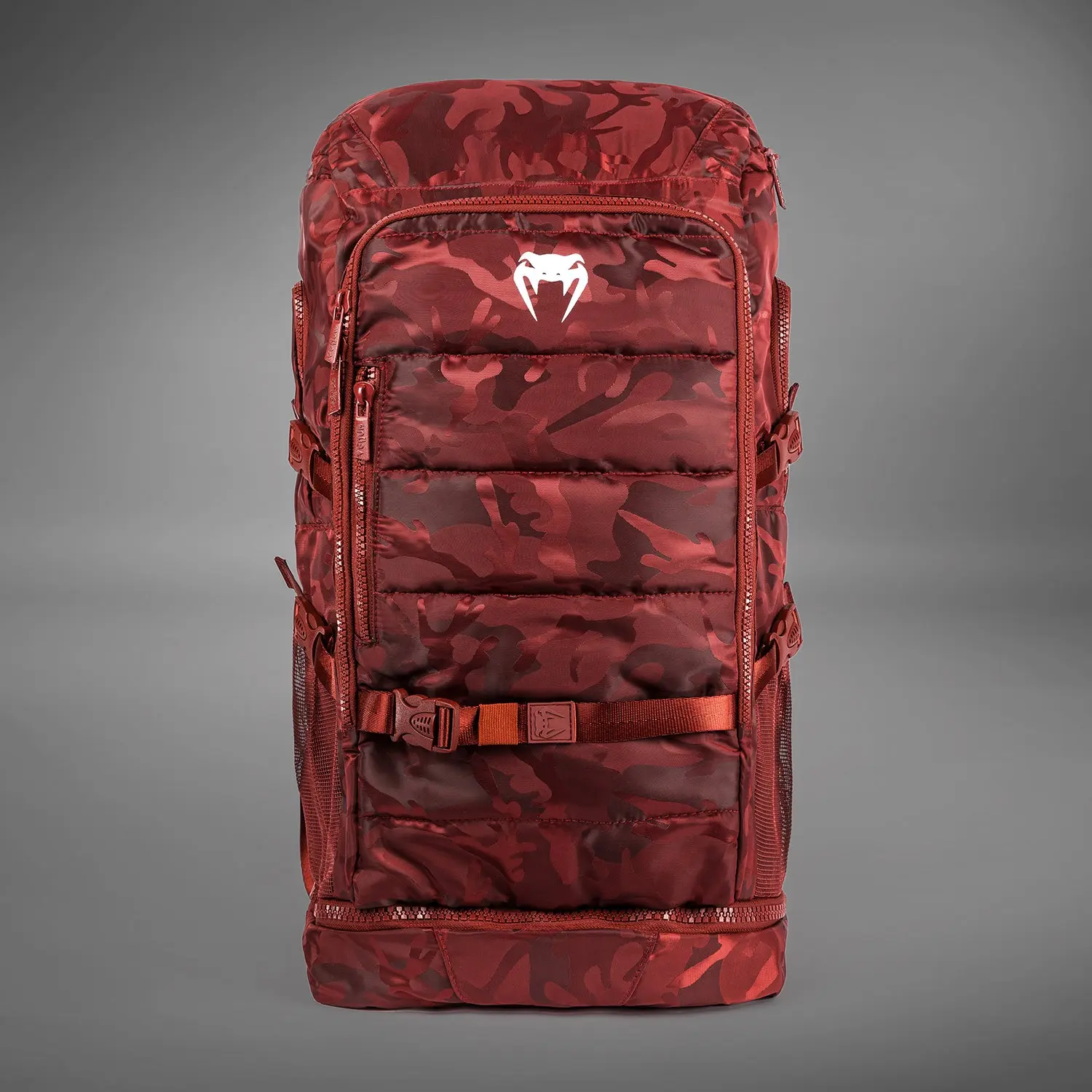 Venum Challenger Xtrem BackPack (50-63L) - Camo/Burgundy предна част