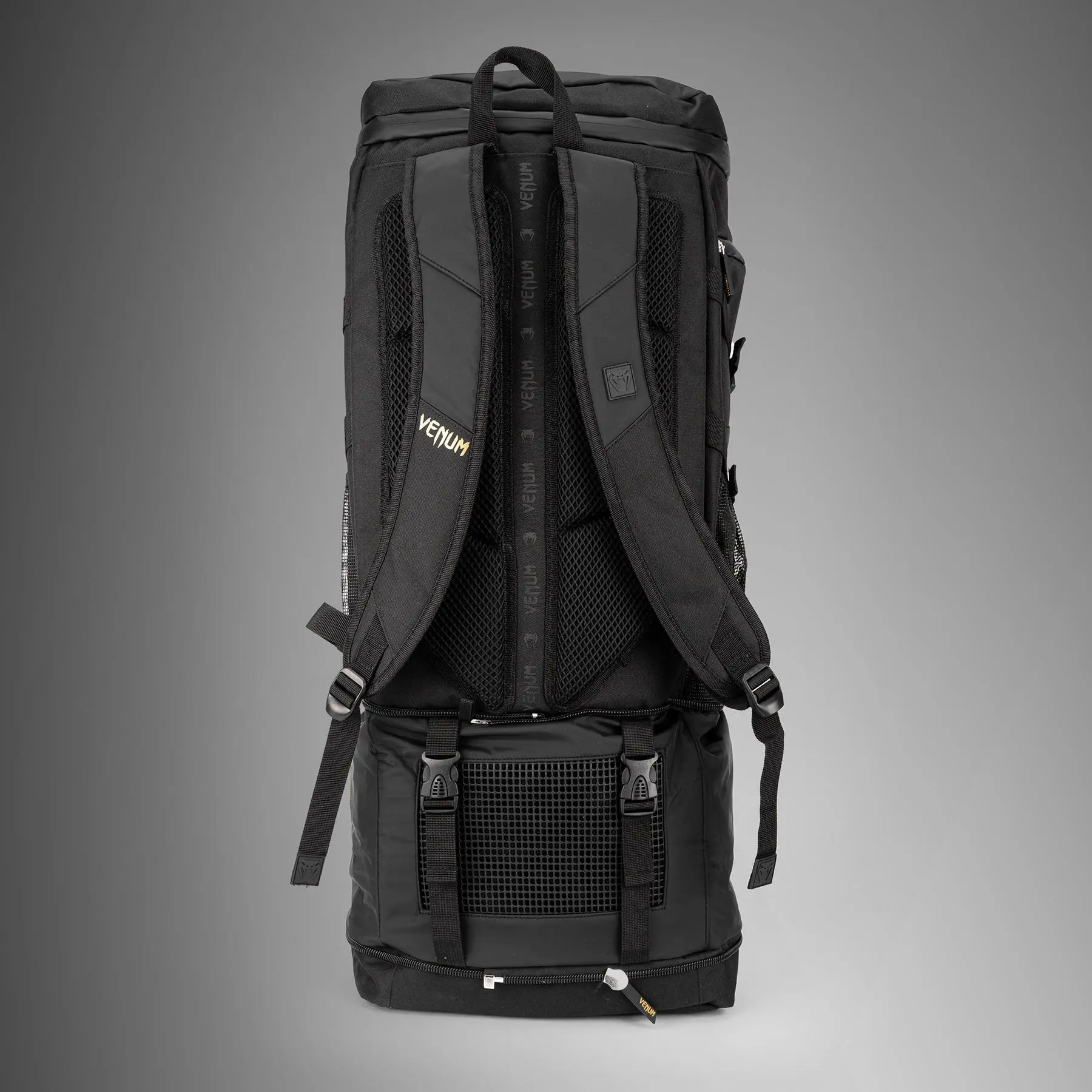 Venum Challenger Xtrem Evo BackPack (50-63L) - Black/Gold, заден изглед