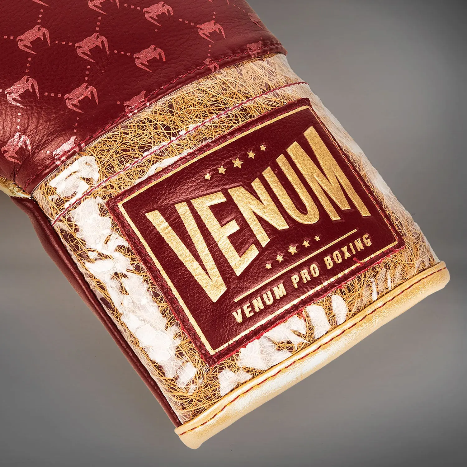 Venum Coco Monogram Pro Lace Up Boxing Gloves - Garnet Red етикет