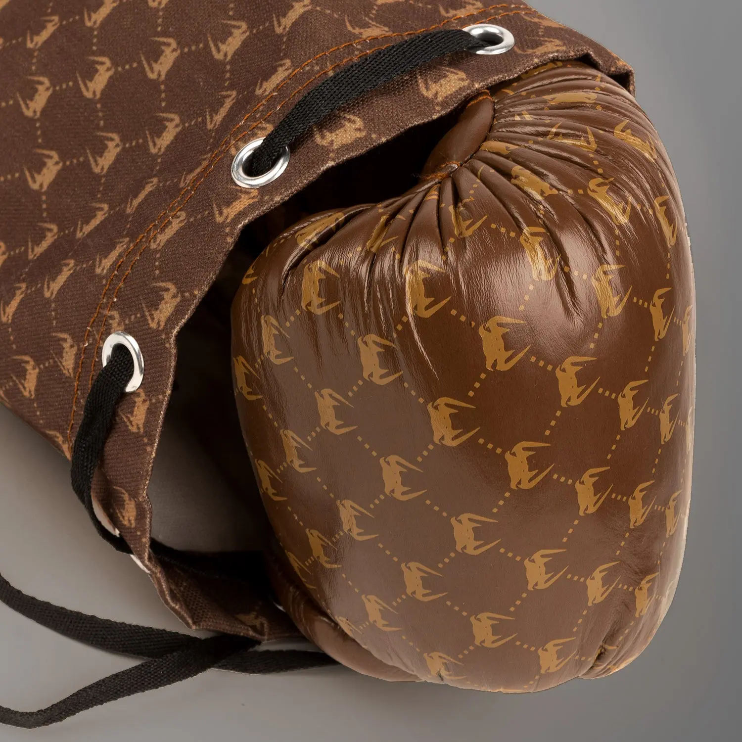 Venum Coco Monogram Pro Lace Up Boxing Gloves - Grizzly Brown - ръкавица в сака