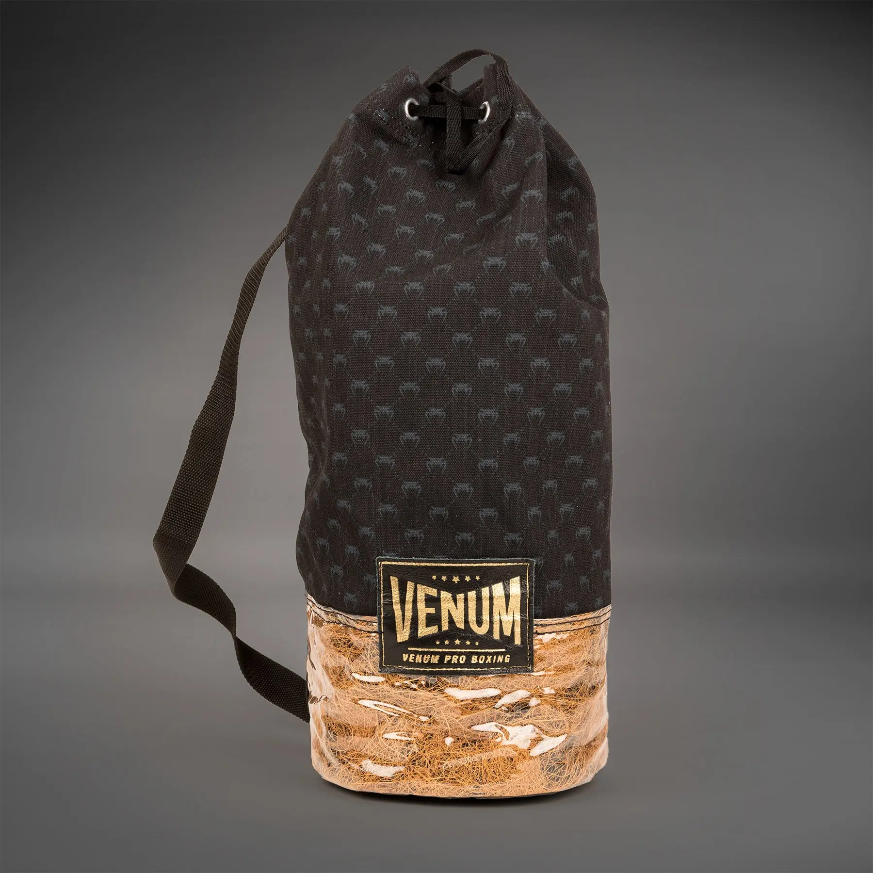 Venum Coco Monogram Pro Lace Up Boxing Gloves - Intense Black в чанта за тренировка