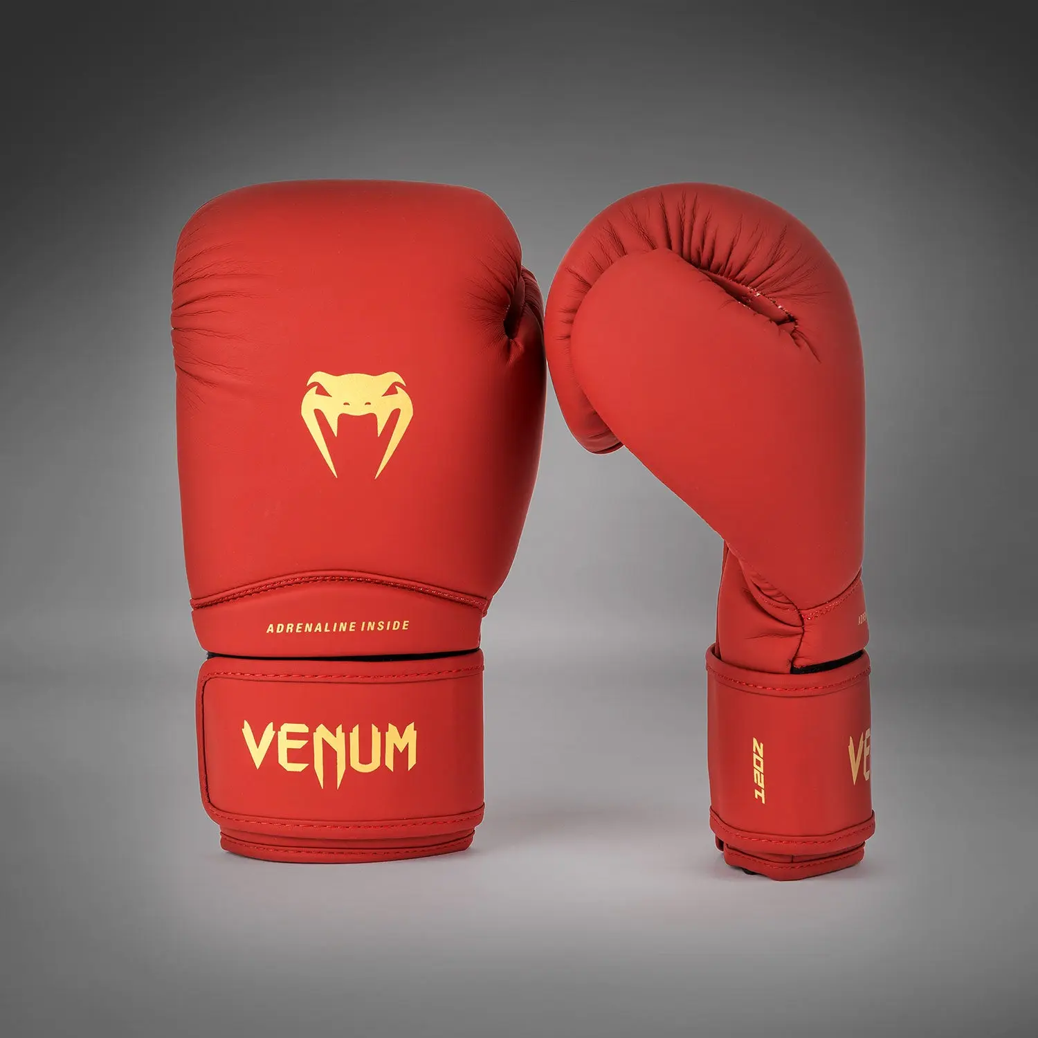 Venum Contender 1.5 Boxing Gloves - Cherry Red страничен изглед
