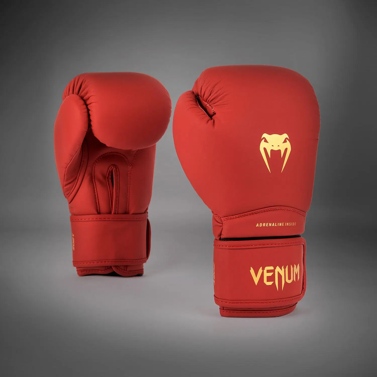Venum Contender 1.5 Boxing Gloves - Cherry Red преден изглед