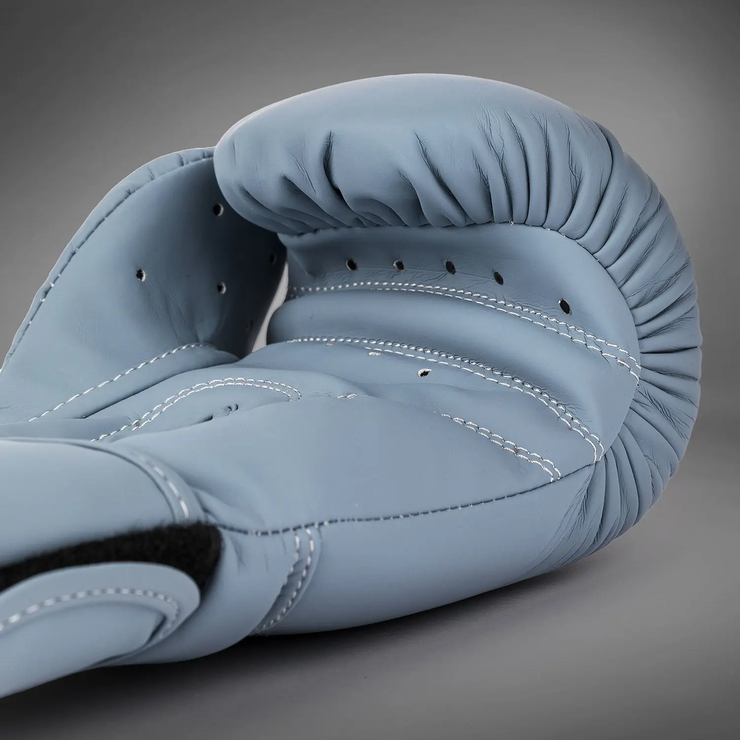 Venum Contender 1.5 Boxing Gloves - Pebble Grey детайл пръсти