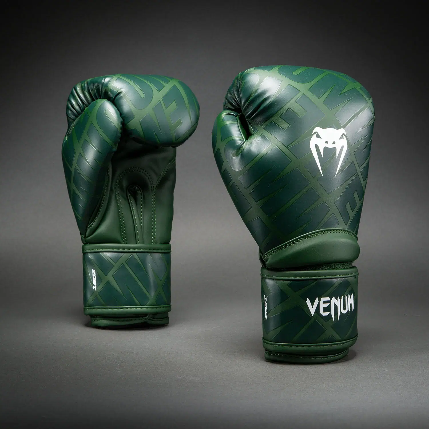 Venum Contender 1.5 XT 3D Boxing Gloves - Forest Green преден изглед, чифт