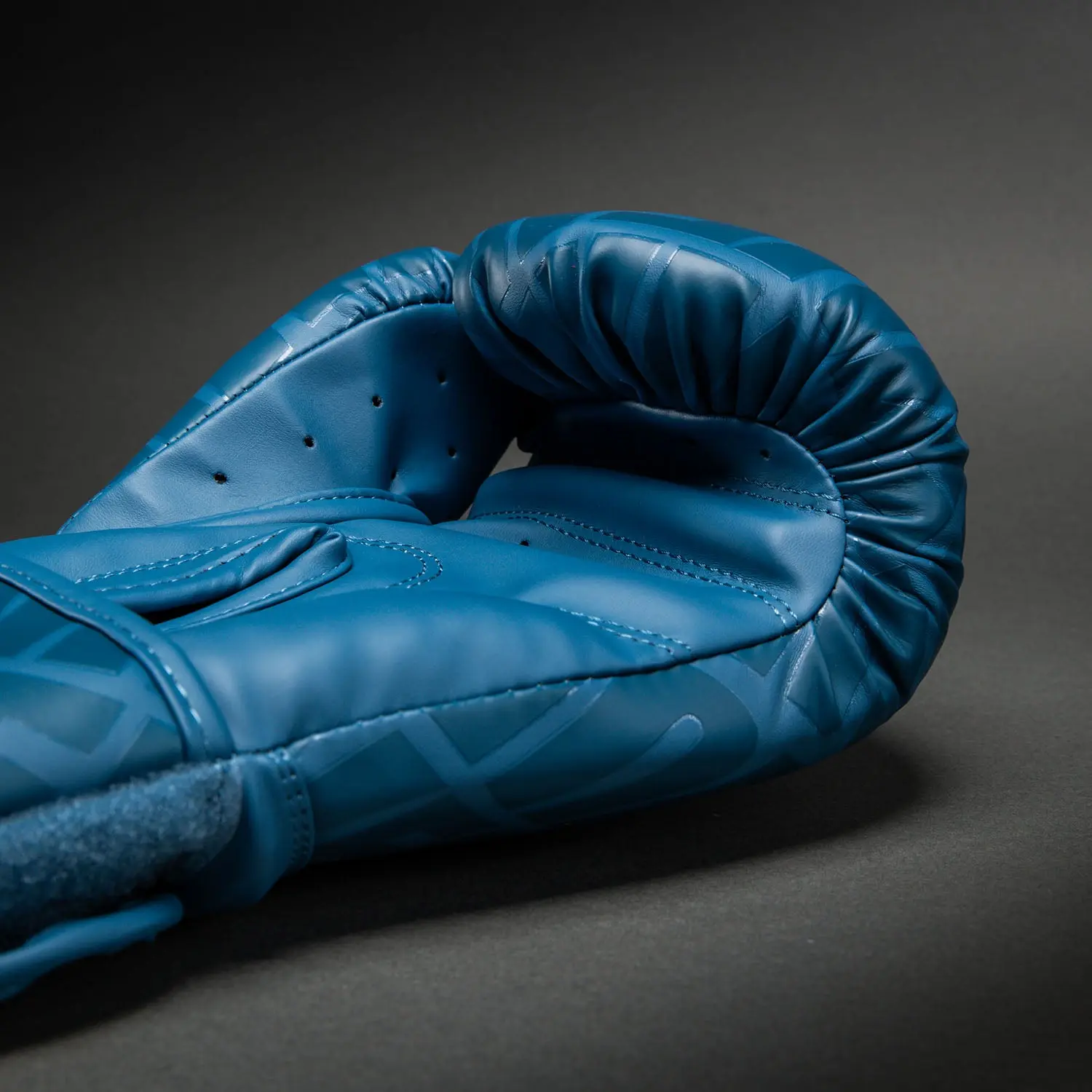 Venum Contender 1.5 XT 3D Boxing Gloves - Navy Blue ръкавица отстрани