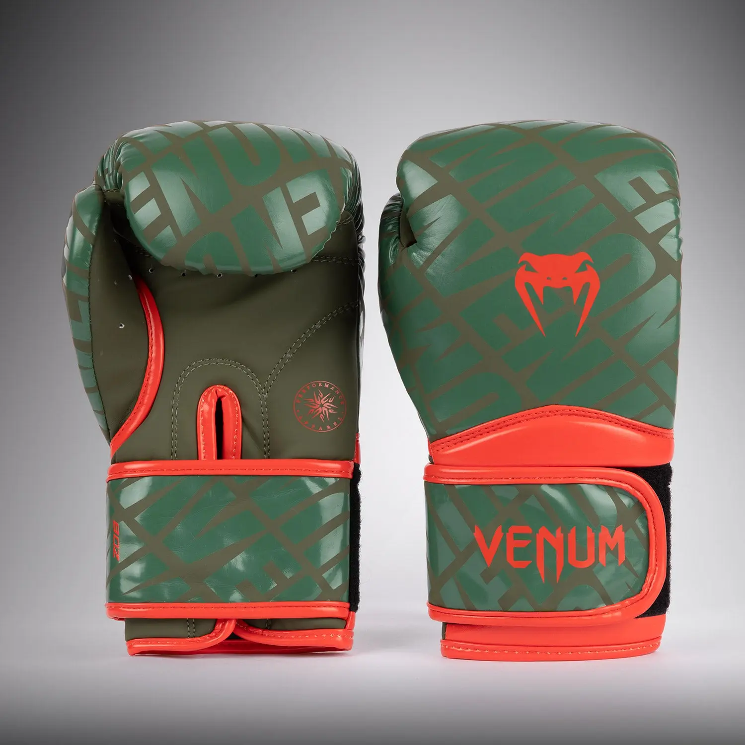Venum Contender 1.5 XT Kids Boxing Gloves - Army Green - преден изглед на чифт