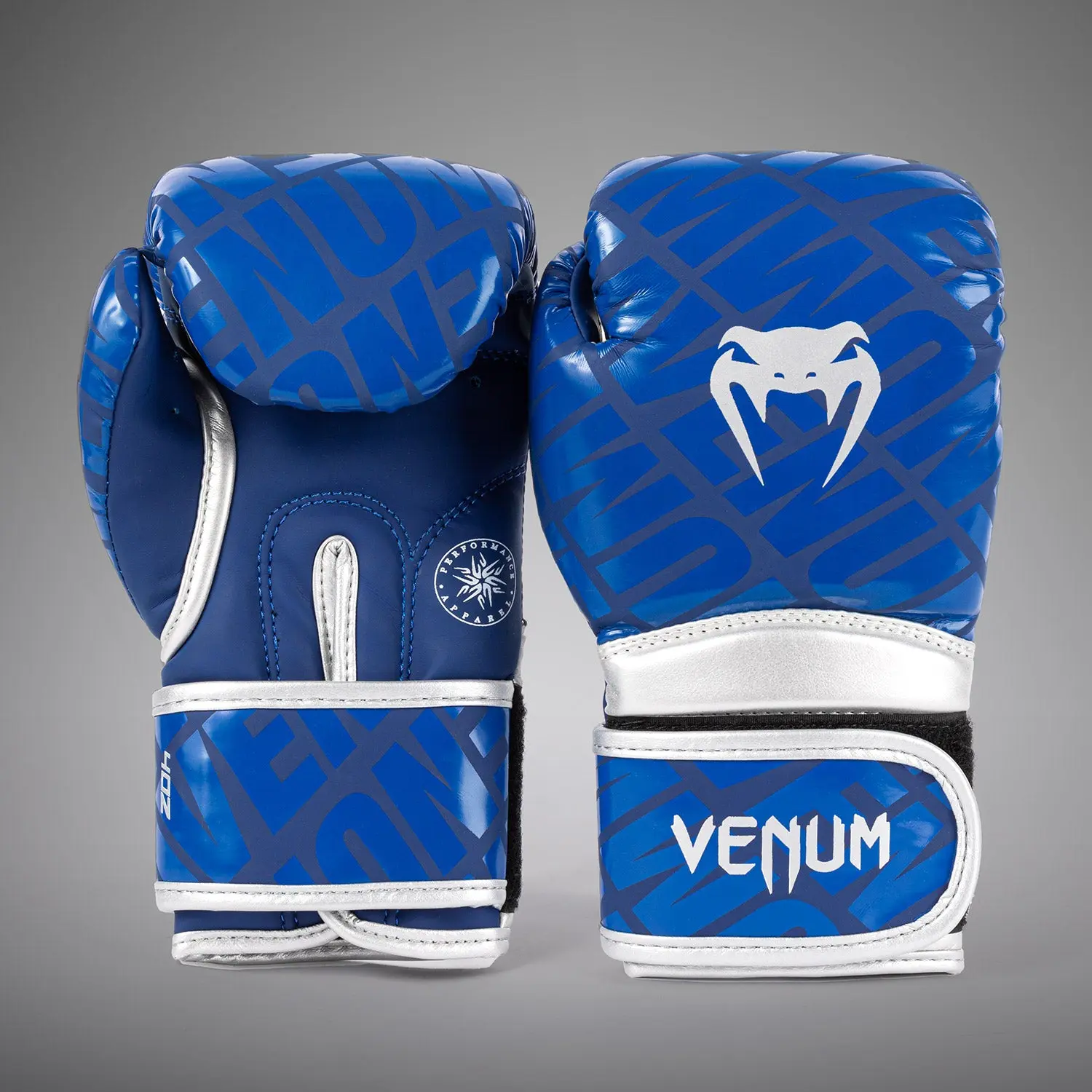 Venum Contender 1.5 XT Kids Boxing Gloves - Royal Blue преден изглед с логото на Venum