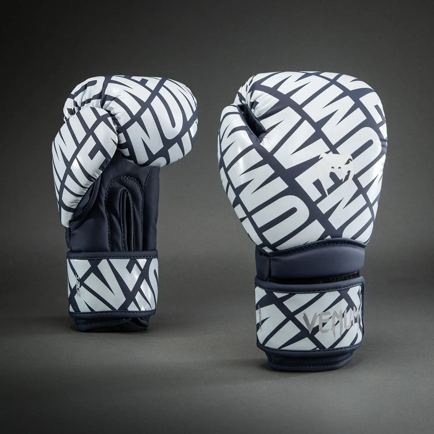 Venum Contender 1.5XT Boxing Gloves - Dark Navy/Off White, страничен изглед