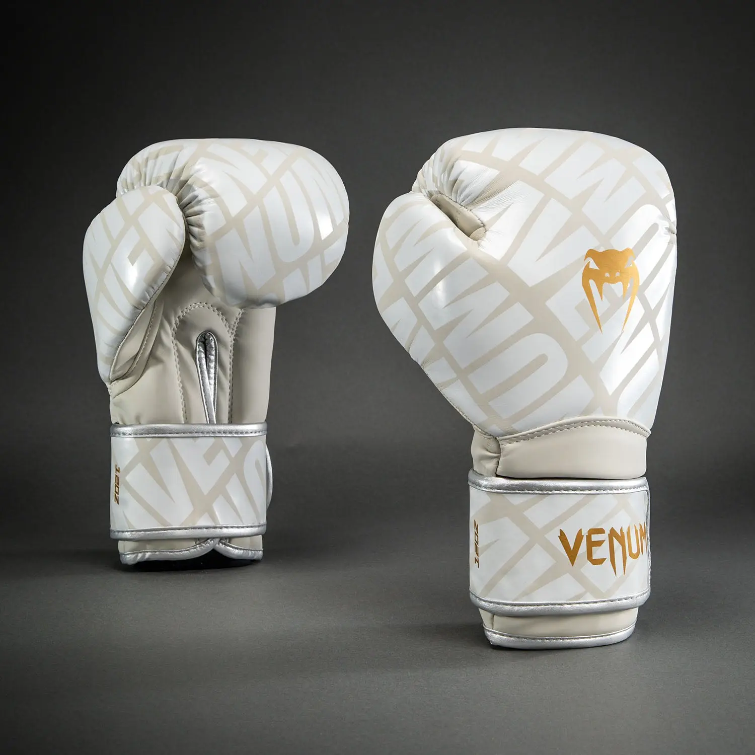 Venum Contender 1.5XT Boxing Gloves - Light Beige/White Cream, страничен изглед
