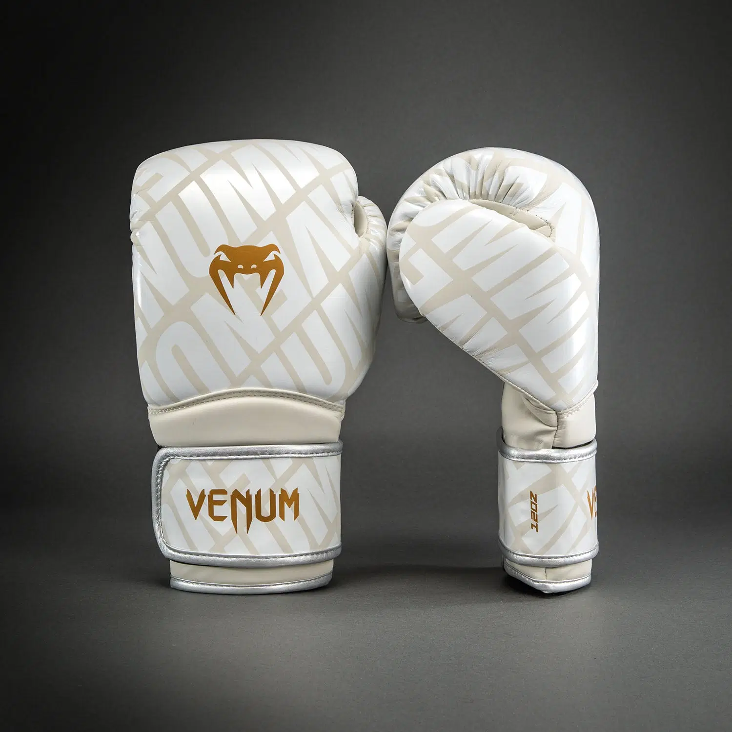 Venum Contender 1.5XT Boxing Gloves - Light Beige/White Cream, преден изглед