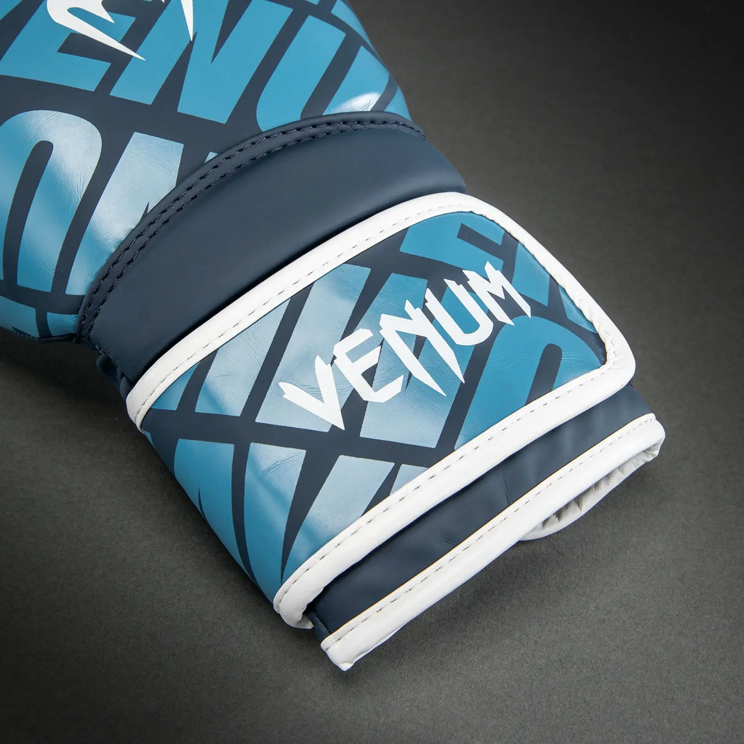 Venum Contender 1.5XT боксови ръкавици - десен ръкав