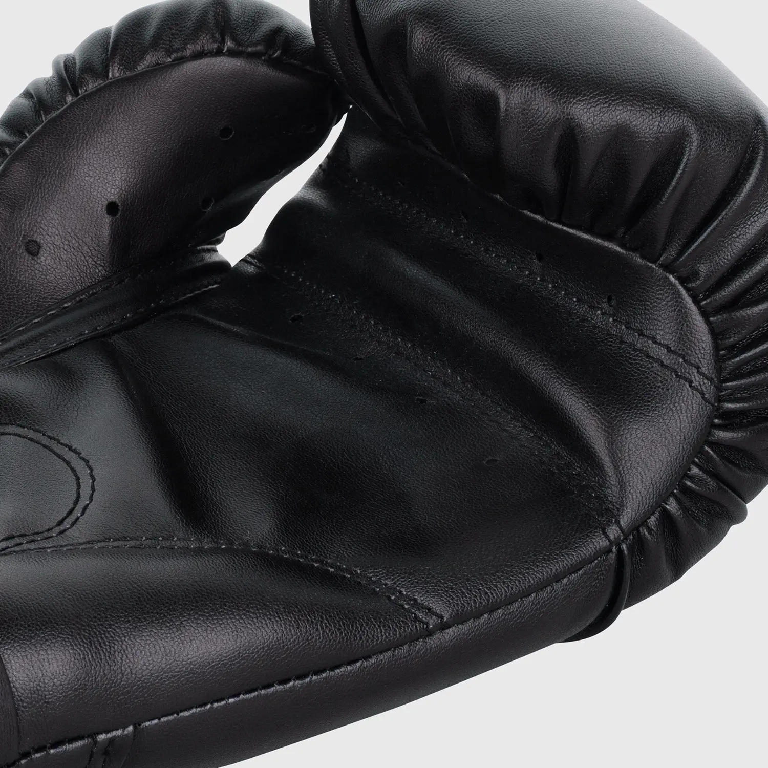 Venum Contender Boxing Gloves - Black/Cyan, детайл на задната част