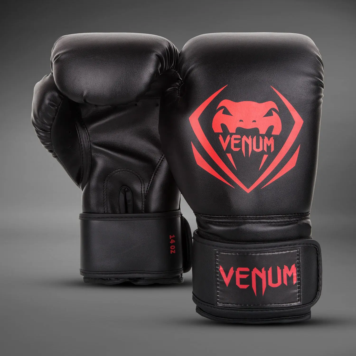 Venum Contender Boxing Gloves - Black/Red, преден изглед с размер 14 oz