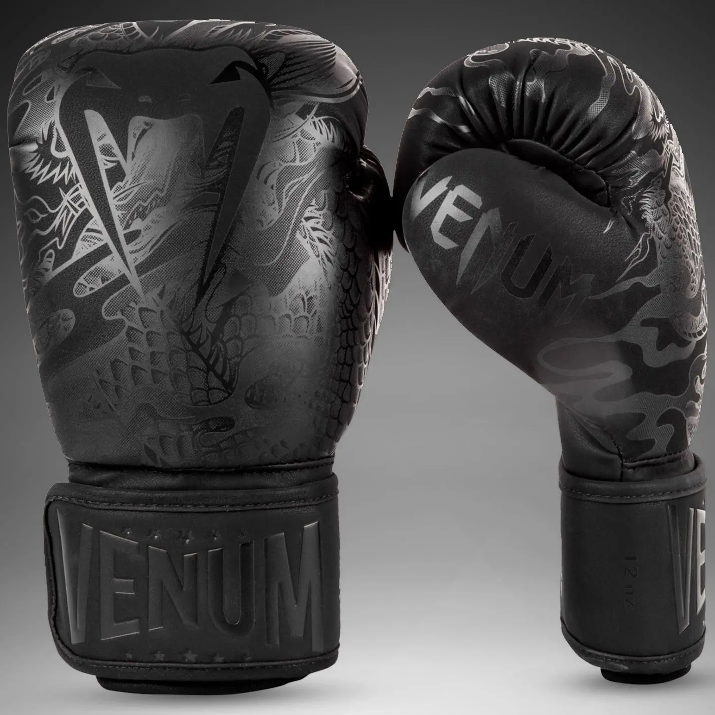 Venum Dragon's Flight Boxing Gloves - Black/Black страничен изглед