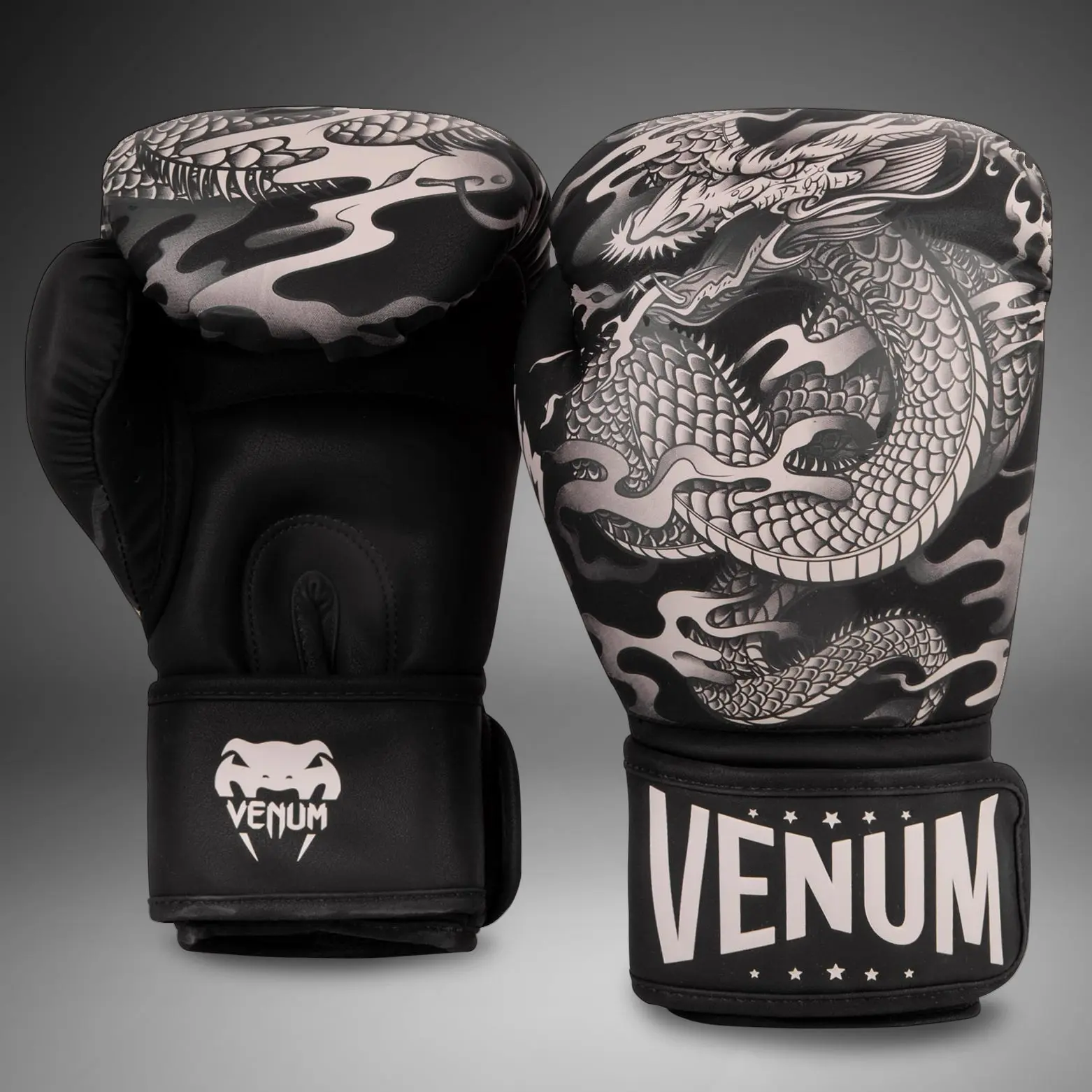 Venum Dragon's Flight Boxing Gloves - Black/Sand преден изглед