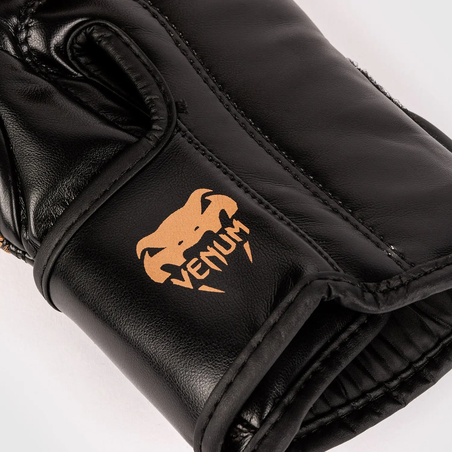 Venum Dragon's Flight Boxing Gloves - For Kids - Black/Bronze лого детайл