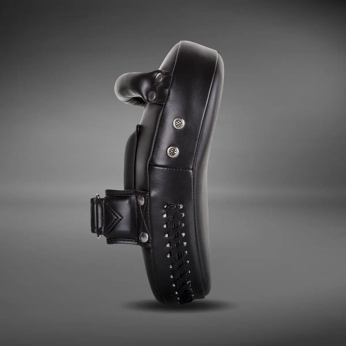 Venum Elite Big Focus Mitts - Black/Black, страничен изглед