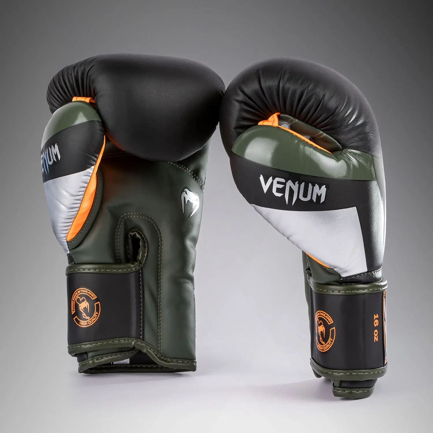 Venum Elite Boxing Gloves - Black/Silver/Kaki ляв и десен ръкавици