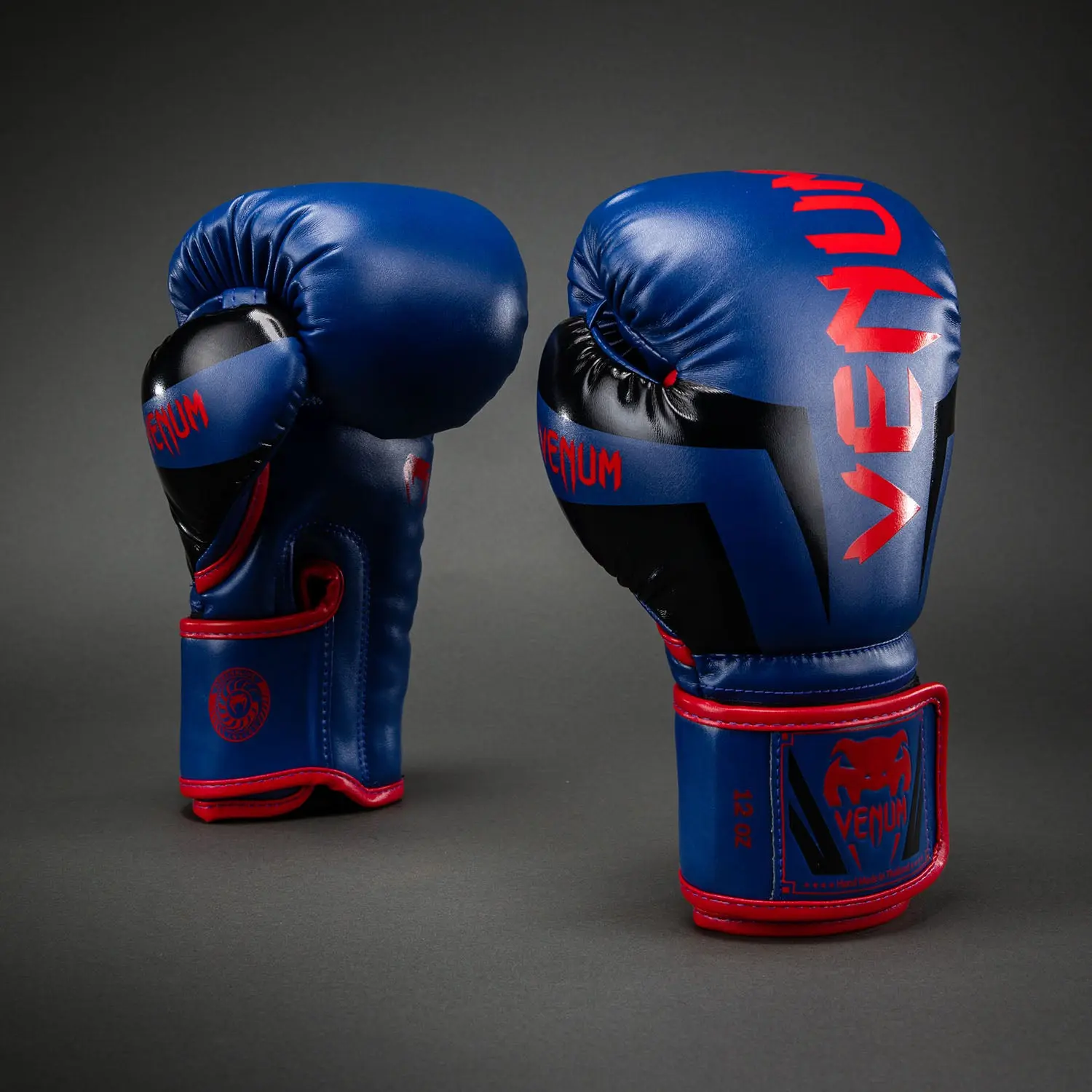 Venum Elite Boxing Gloves - Dark Blue/Red страничен изглед