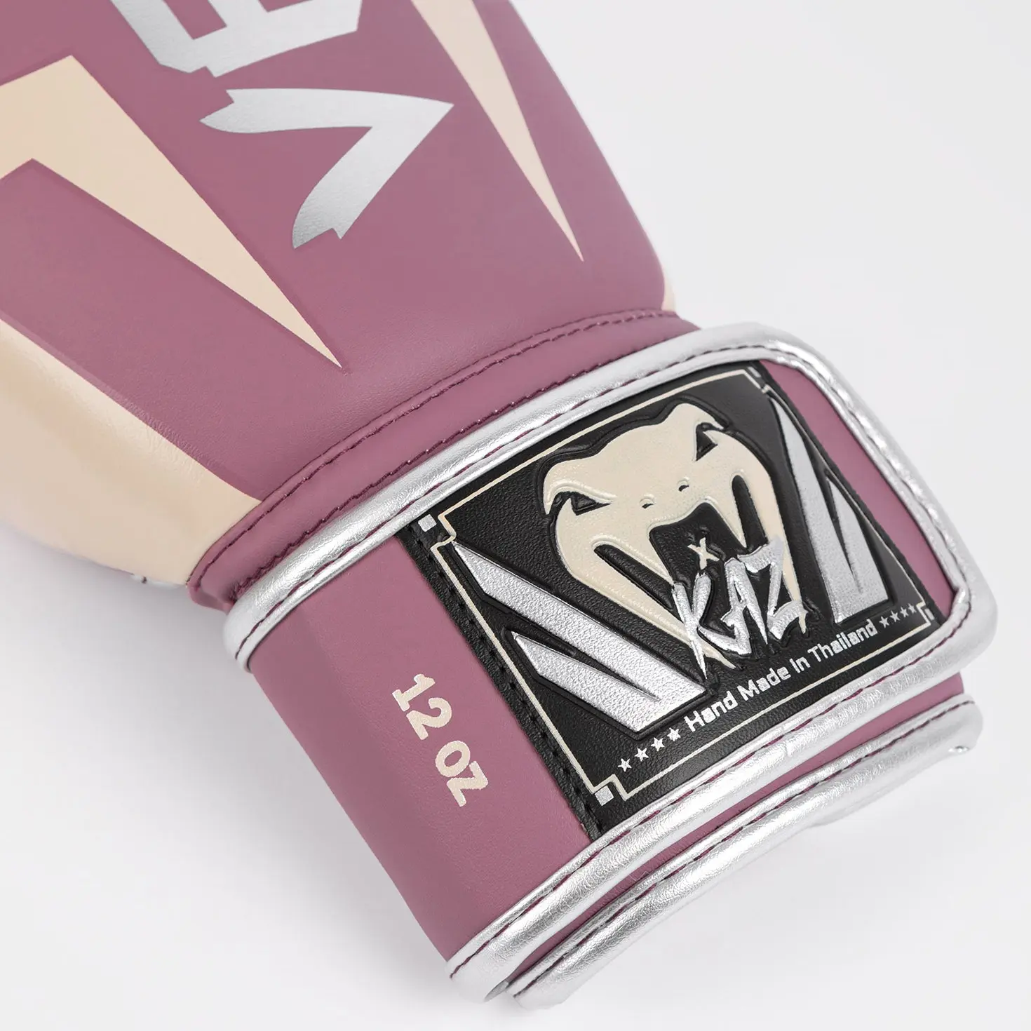 Venum x Kaz Elite Boxing Gloves - Dusky Orchid, етикет