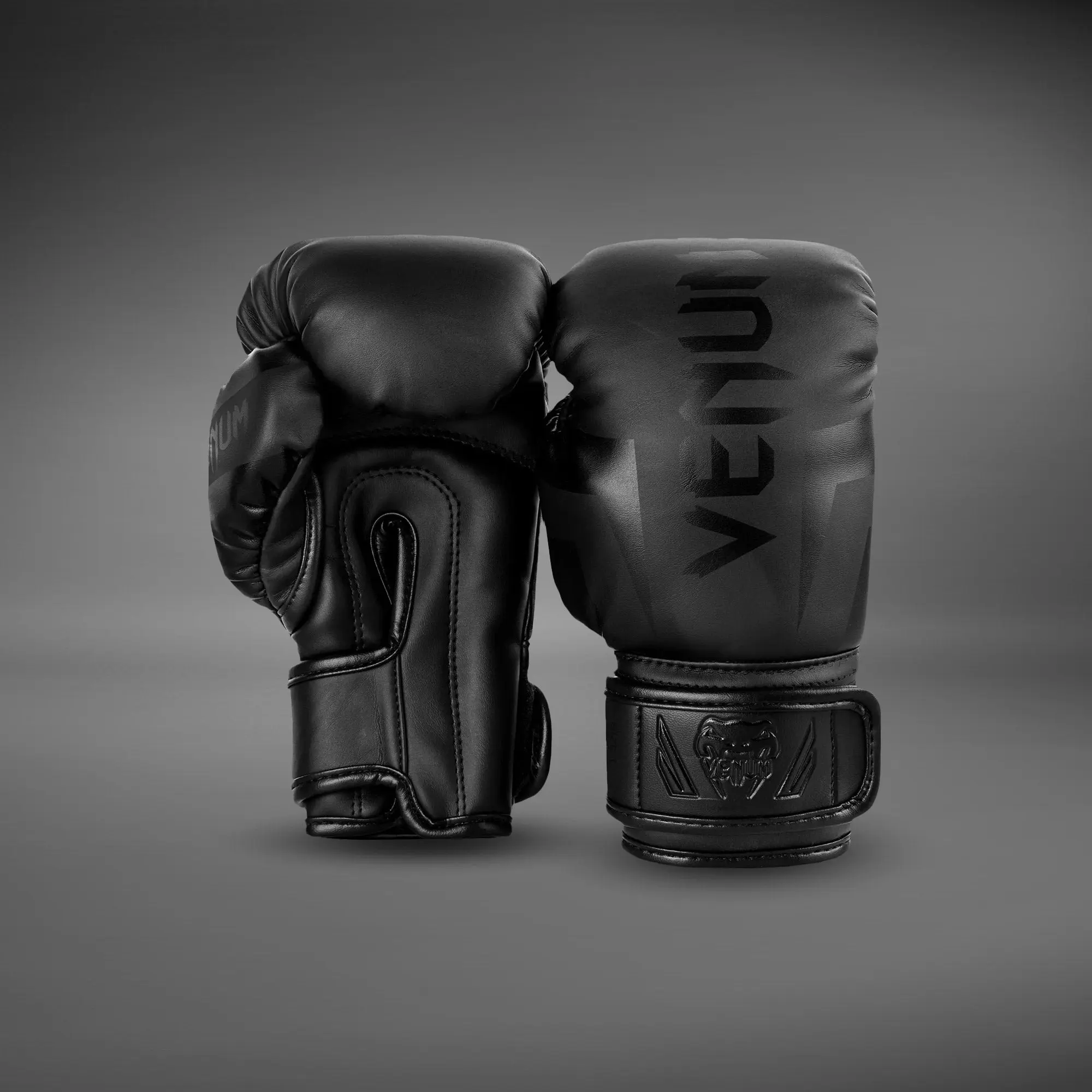 Venum Elite Boxing Gloves Kids - Exclusive черни ръкавици преден изглед