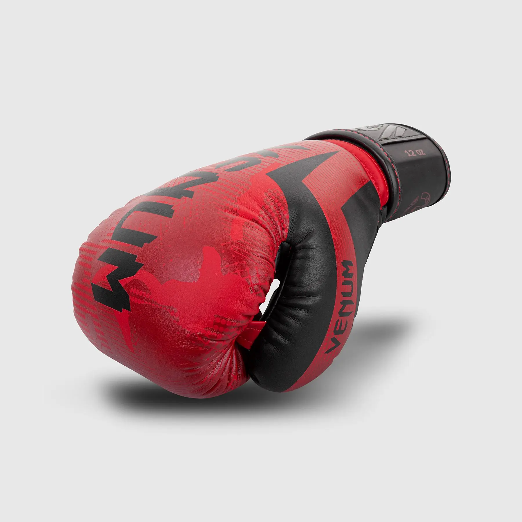 Venum Elite Boxing Gloves - Red/Camo страничен изглед