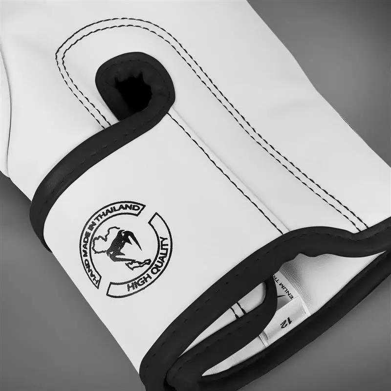 Venum Elite Boxing Gloves - White/Black етикет