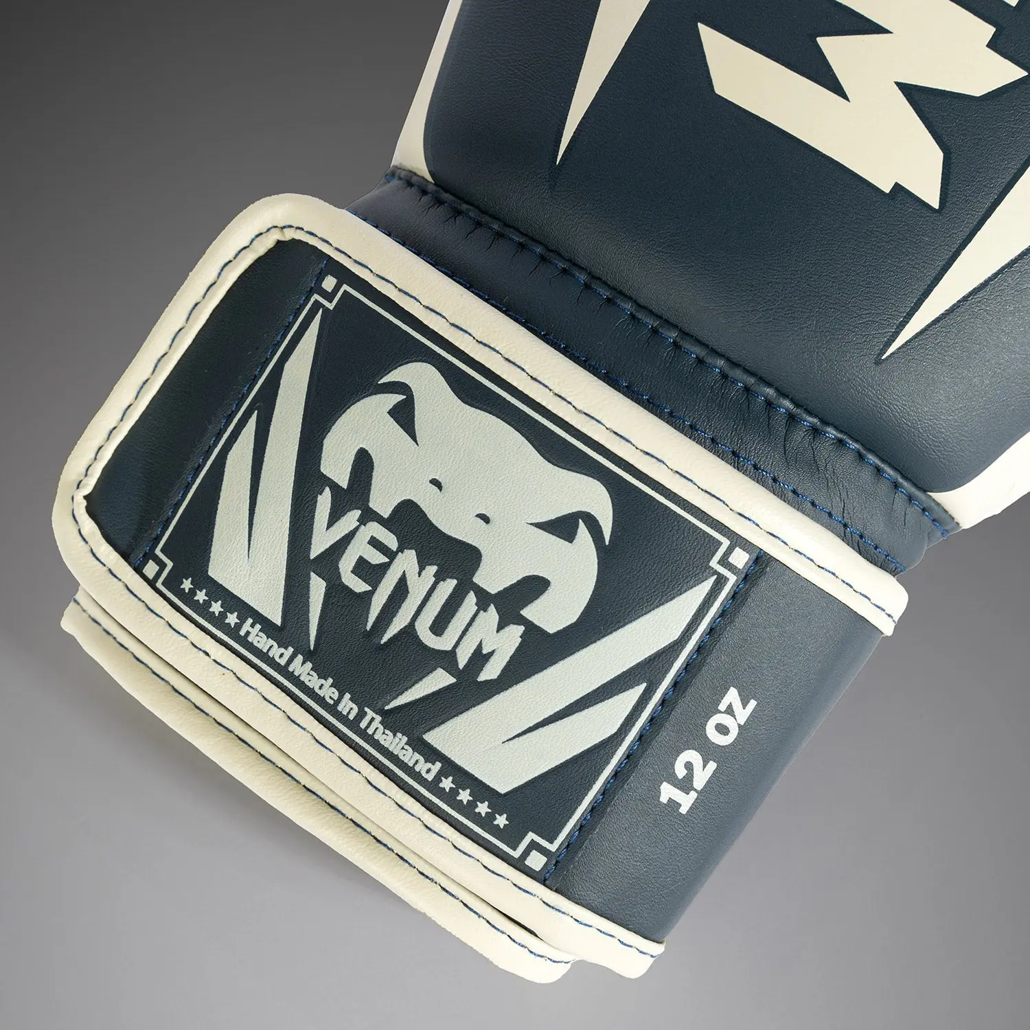 Venum Elite Boxing Gloves - White/Navy Blue етикет 12 oz