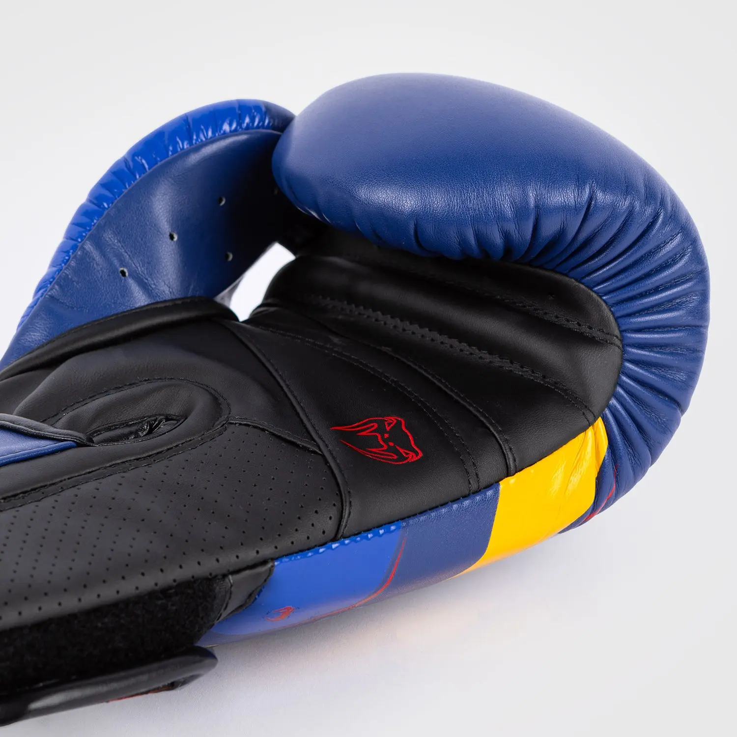 Venum Elite Evo Boxing Gloves - Blue/Yellow вътрешен изглед