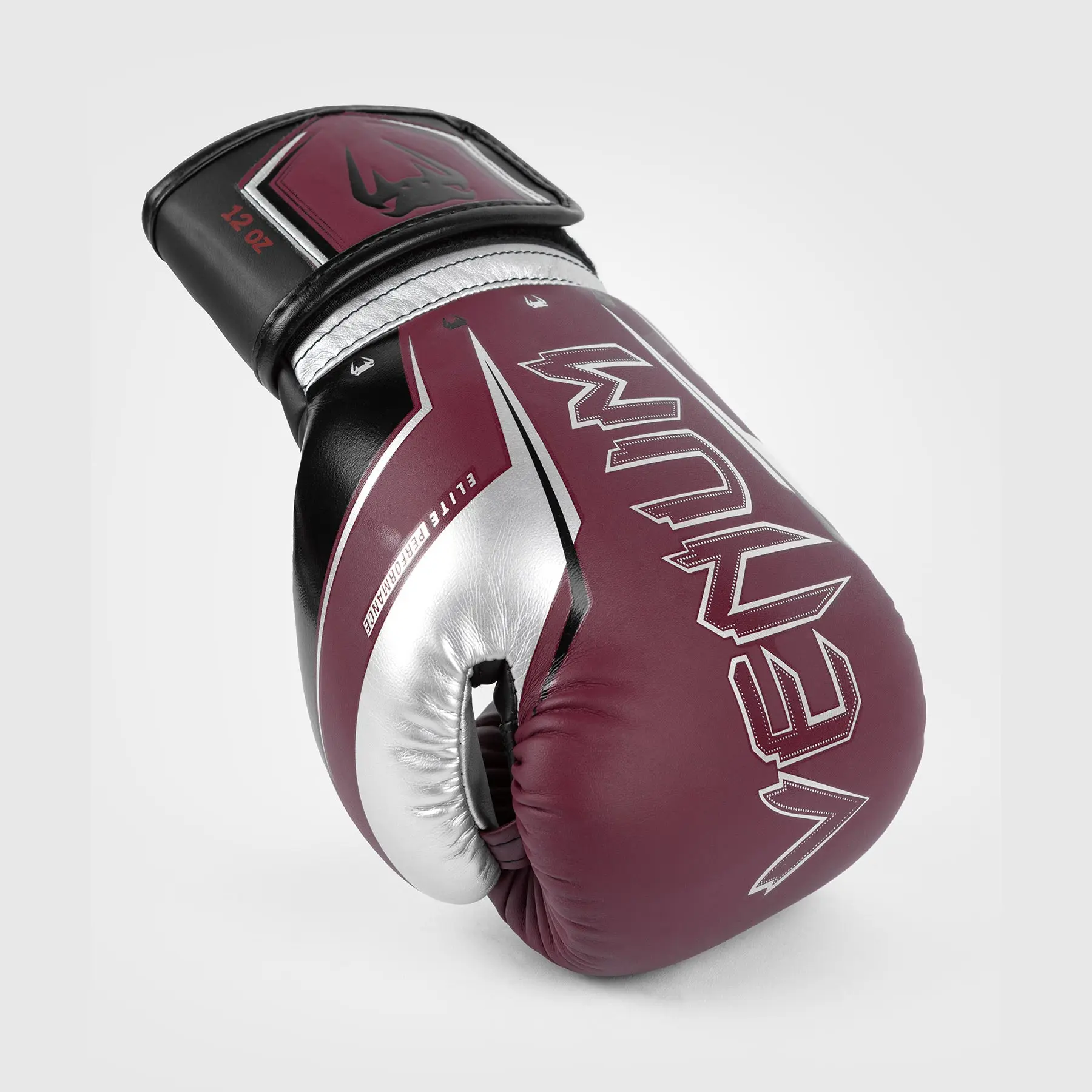 Venum Elite Evo Boxing Gloves - Burgundy/Silver изглед на ръкавица под ъгъл