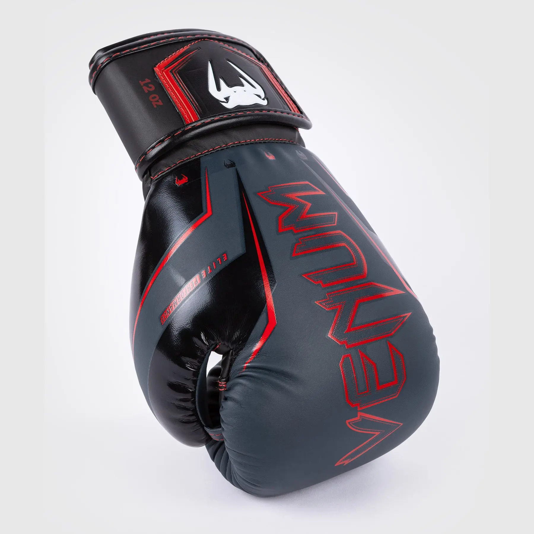 Venum Elite Evo Boxing Gloves - Navy/Black/Red, отделна ръкавица в движение