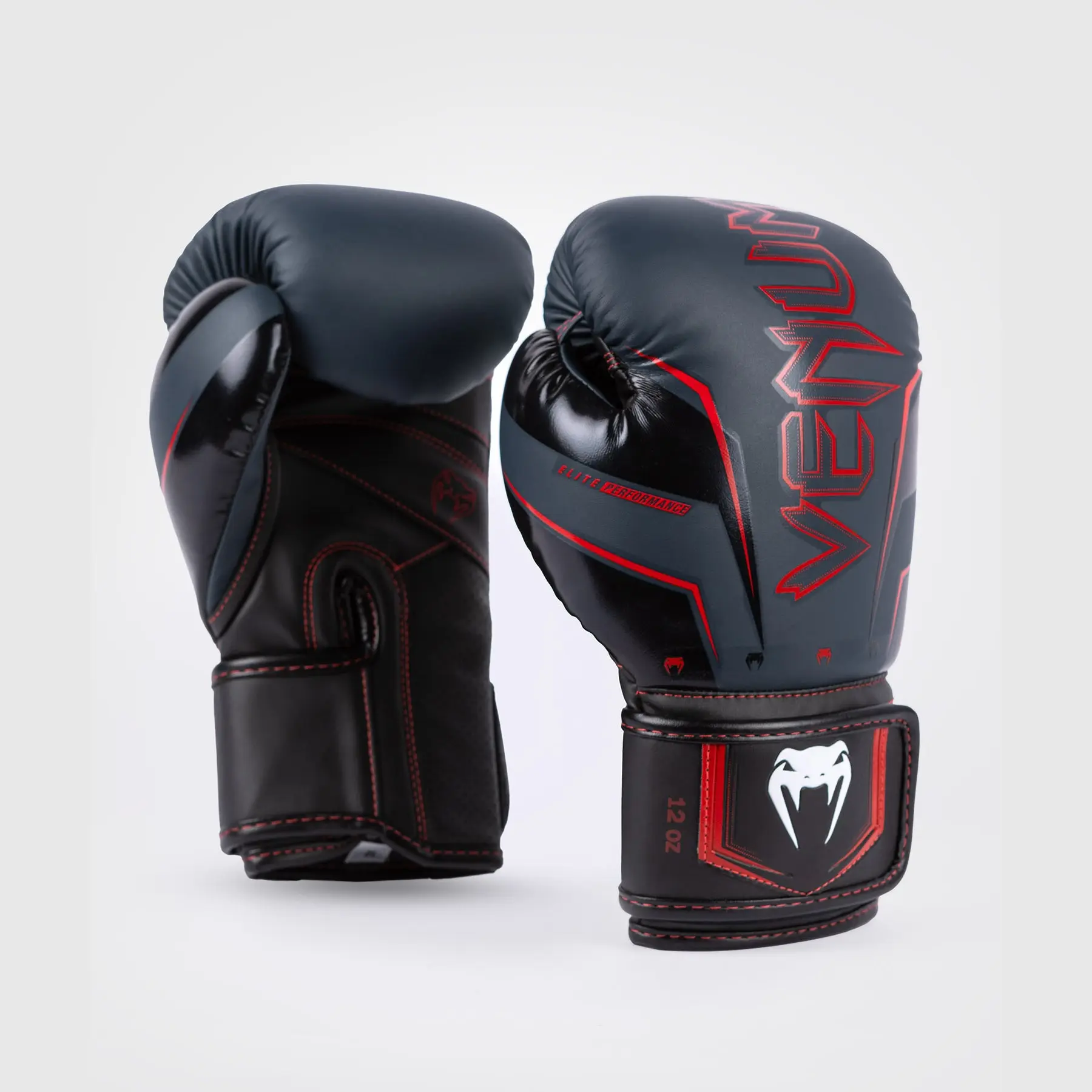 Venum Elite Evo Boxing Gloves - Navy/Black/Red, перспектива на ръкавиците