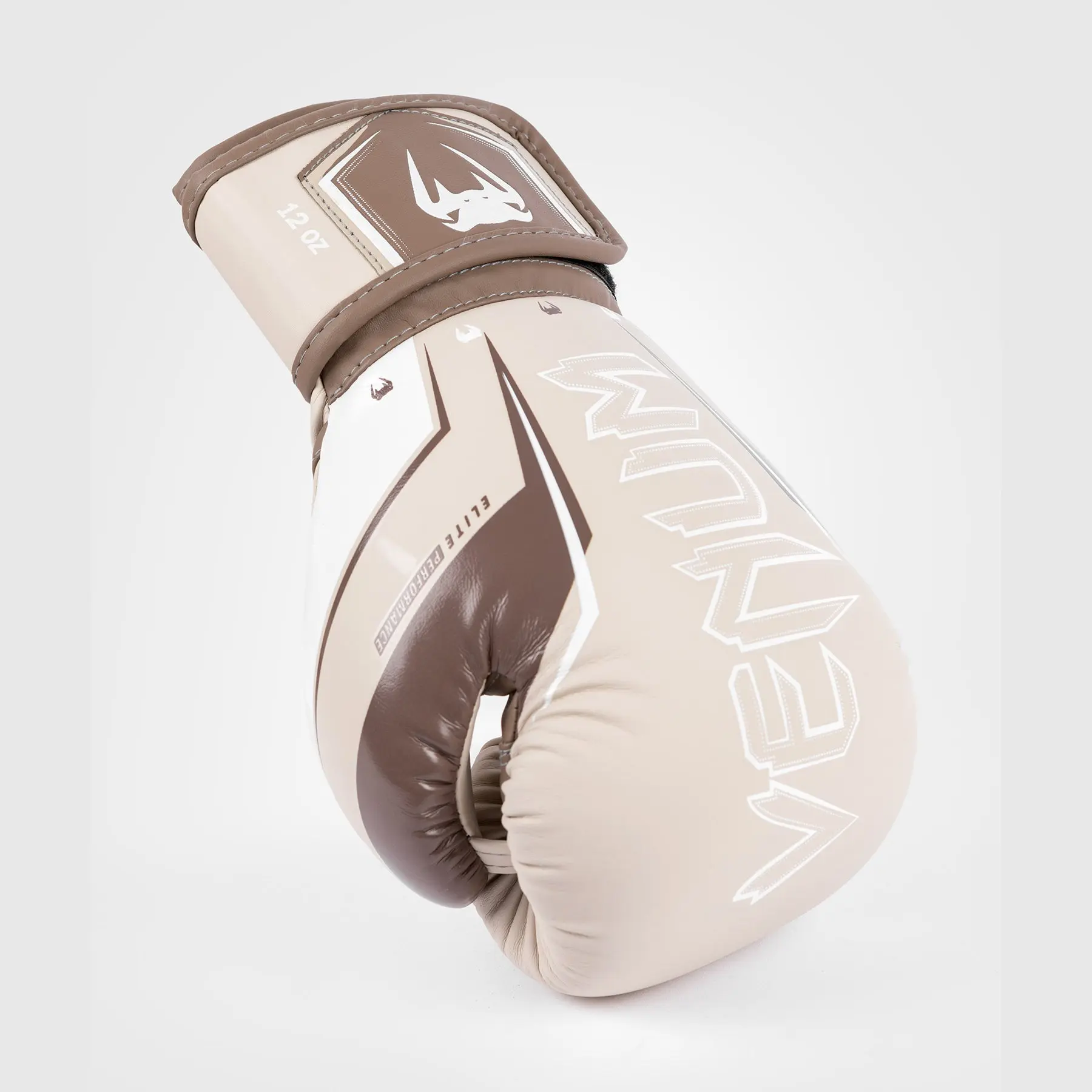 Venum Elite Evo Boxing Gloves - Sand отблизо