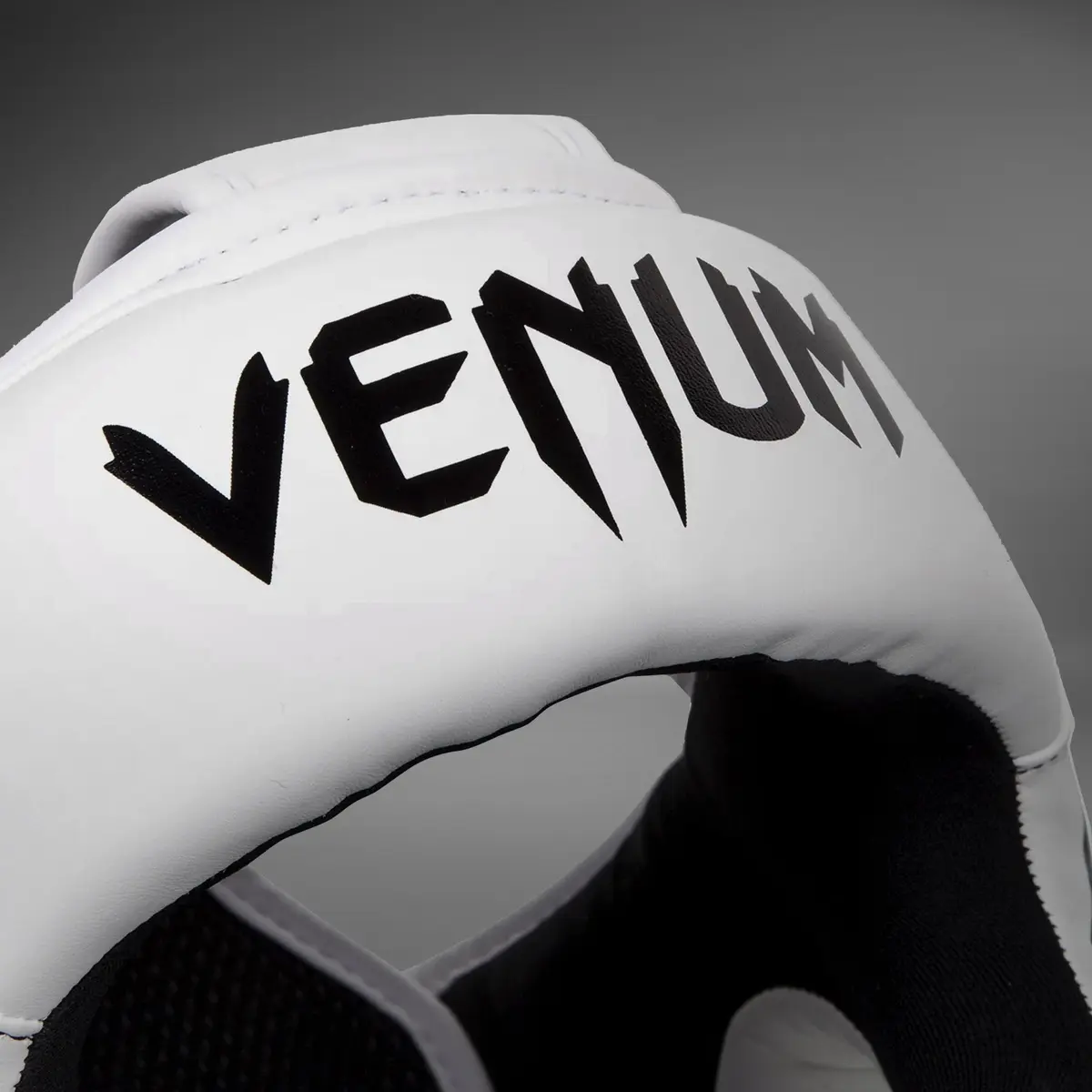 Venum Elite Headgear – White/Black с лого Venum