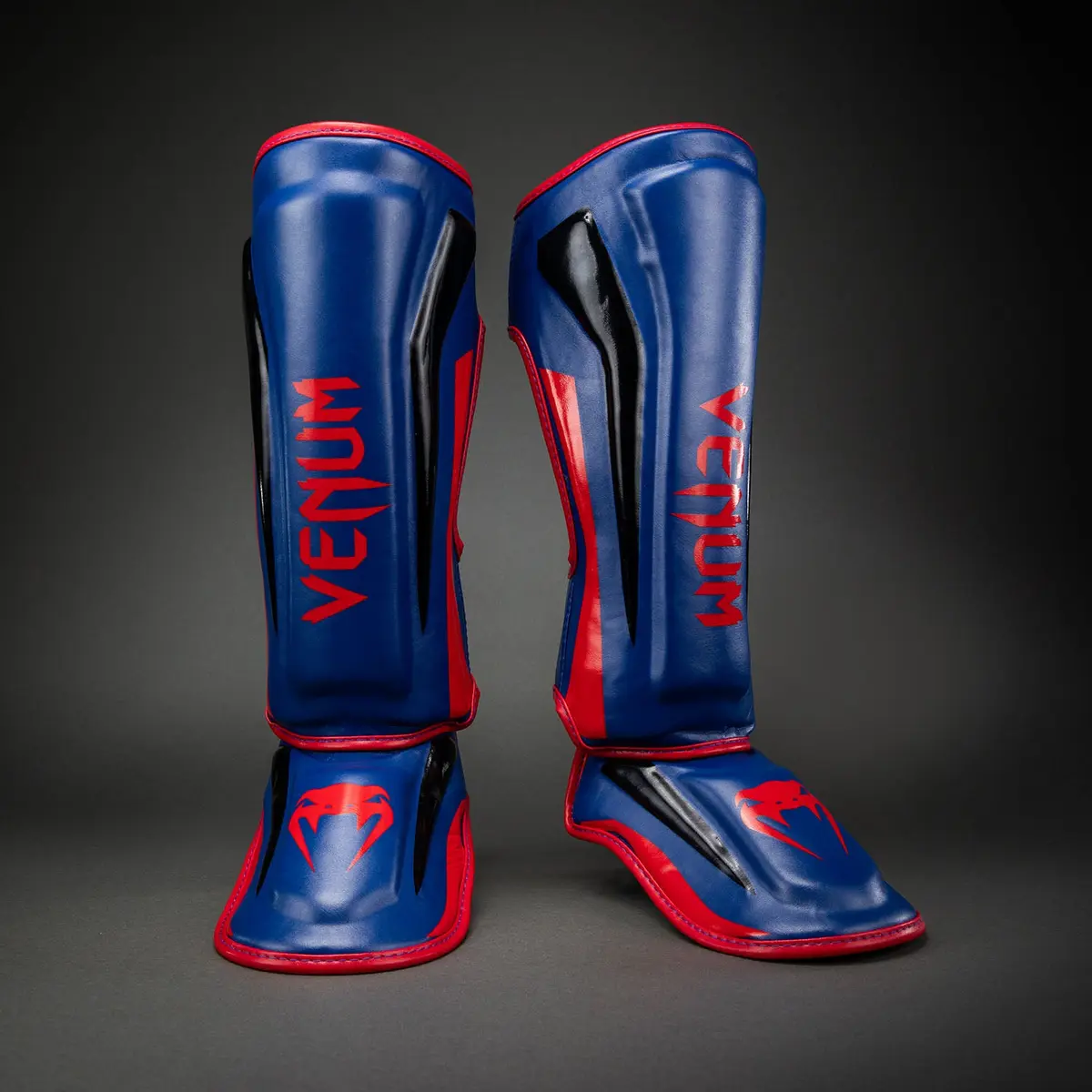 Venum Elite Shin Guards - Dark Blue/Red преден изглед