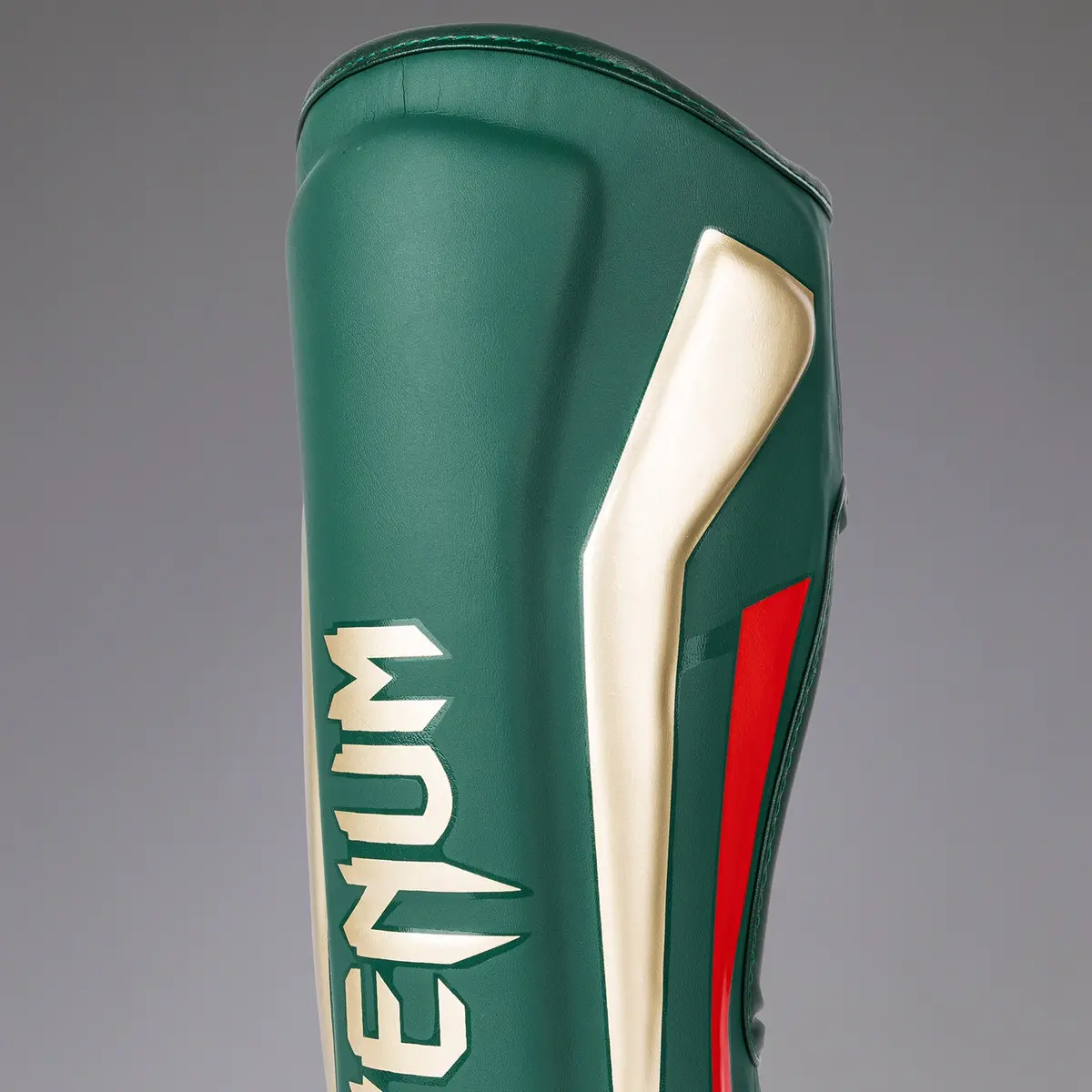 Venum Elite Shin Guards - Green - Special Edition детайл предна част