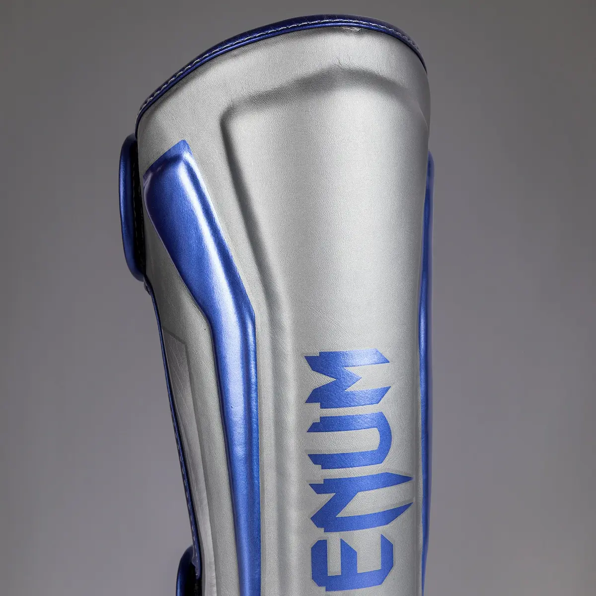 Venum Elite Shin Guards - Grey - Special Edition детайл странична част