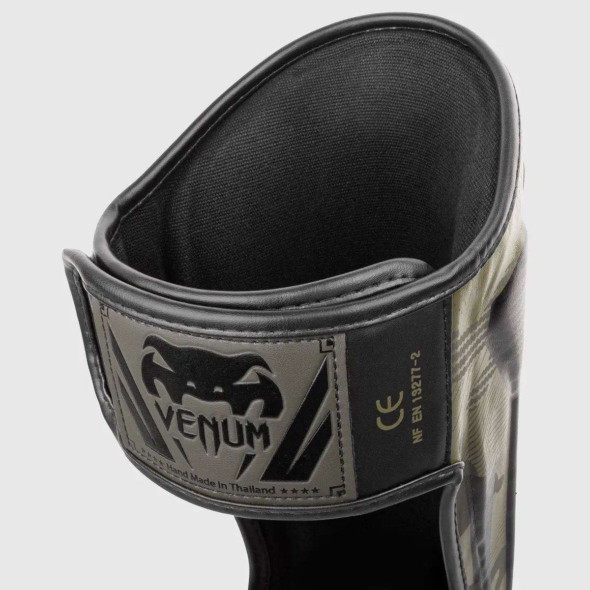 Venum Elite Shin Guard Khaki Camo вътрешна част и етикет
