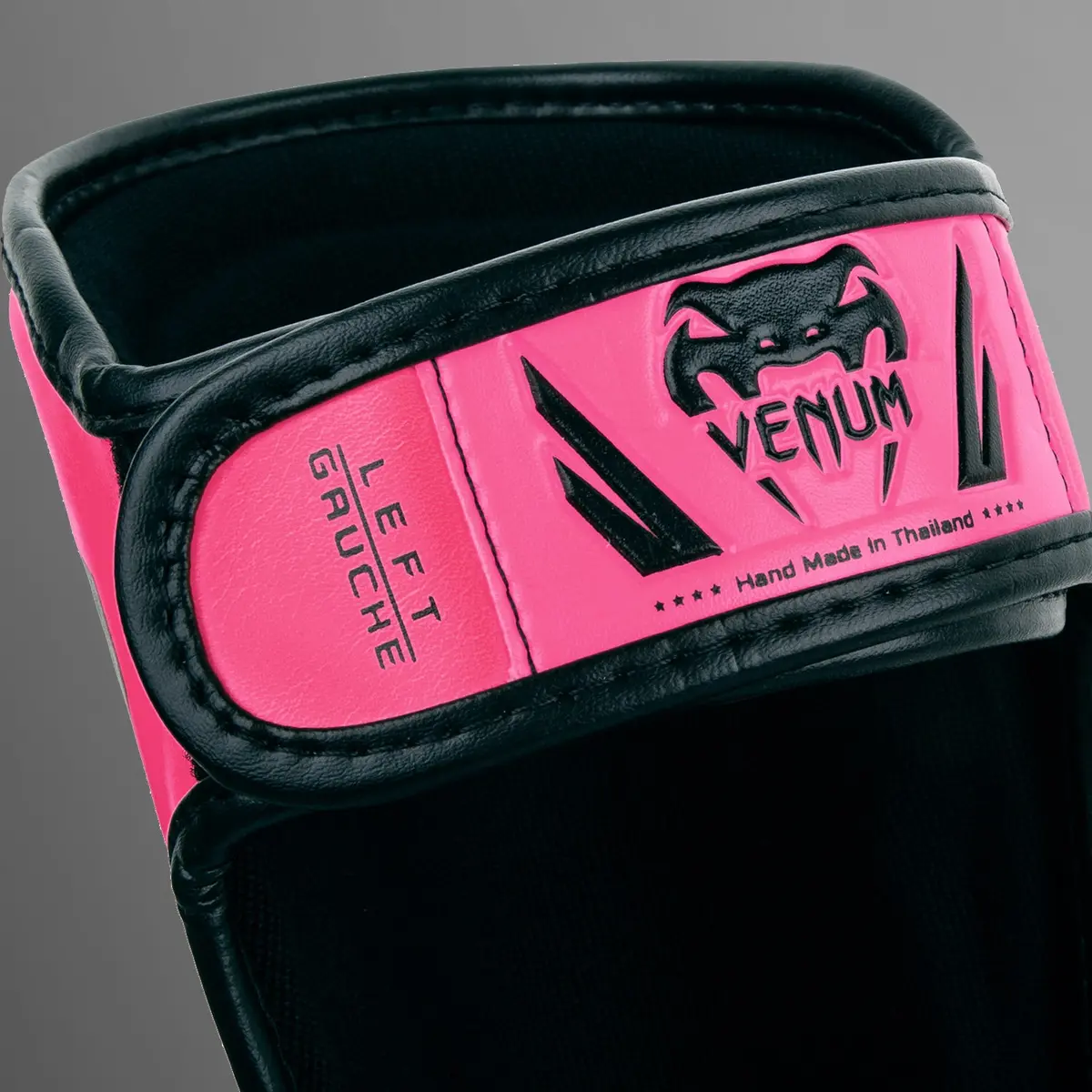 Venum Elite Shin Guards Kids - Exclusive етикет