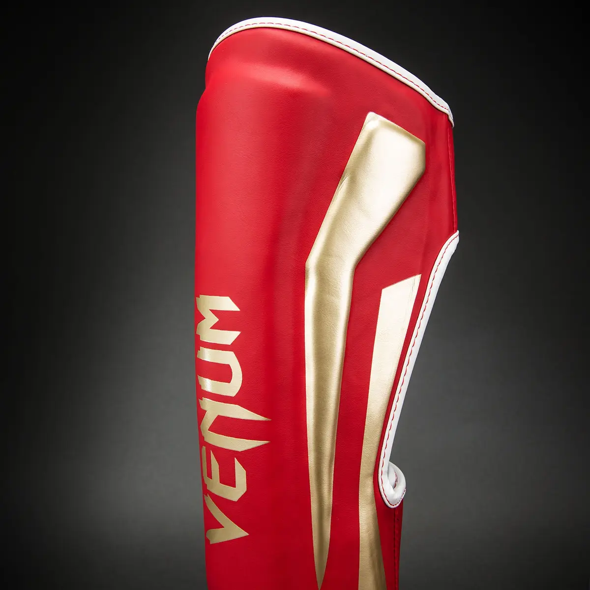 Venum Elite Shin Guards - Red детайл