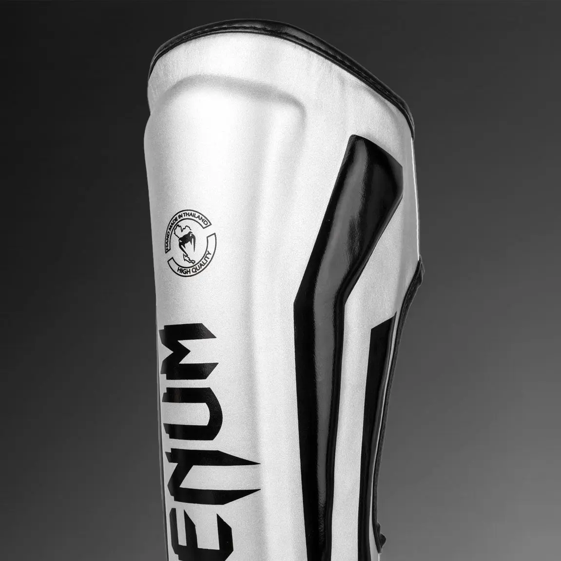 Venum Elite Standup Shinguards - Silver/Black детайл отгоре