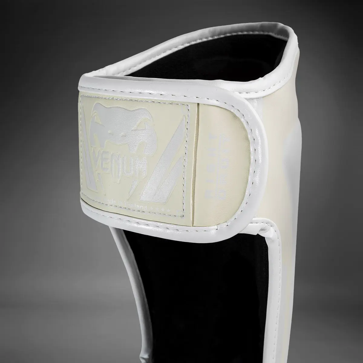 Venum Elite Standup Shinguards - White етикет лого