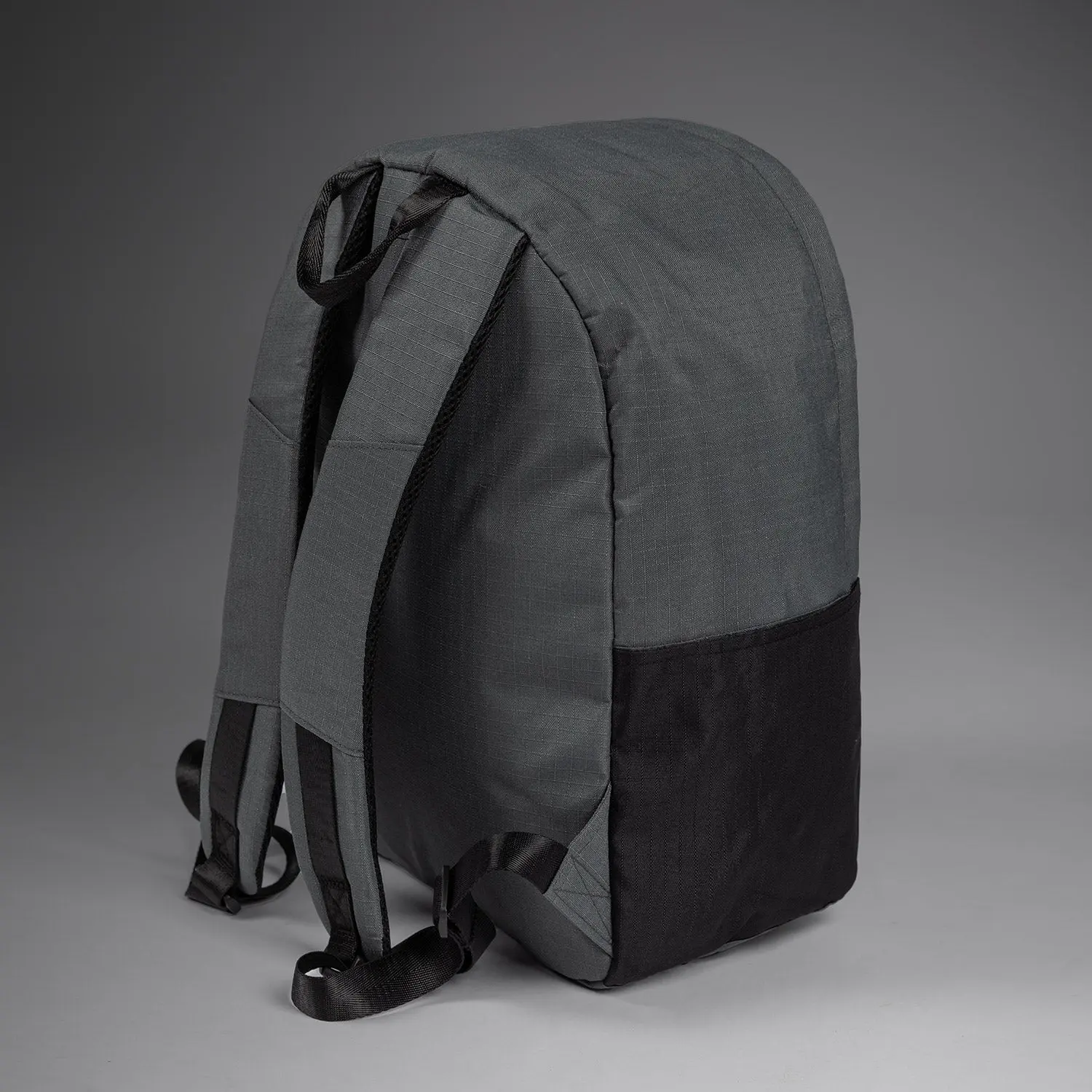 Venum Evo 2 Light Back Pack (20-25L) - Storm Grey, изглед отстрани