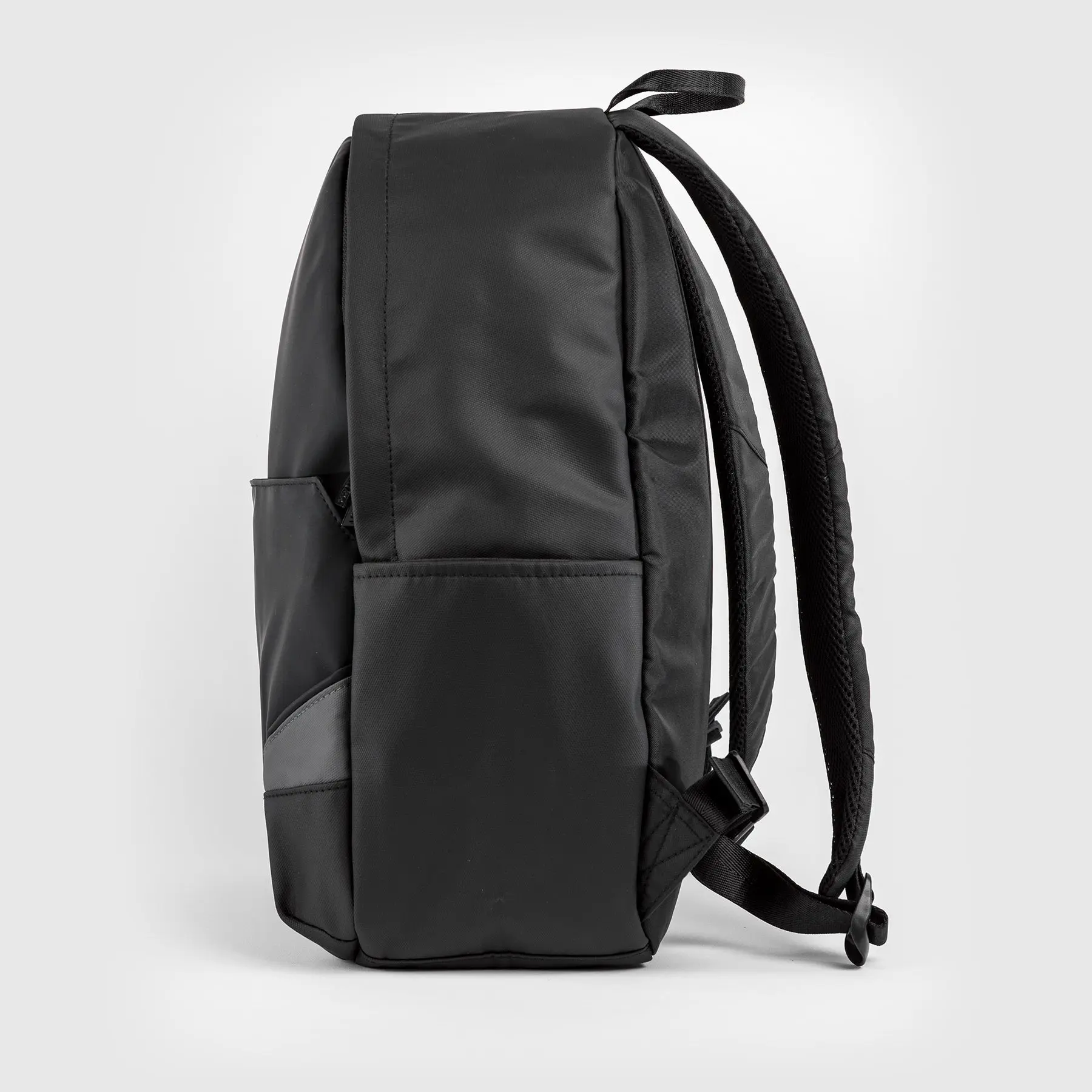 Venum Evo 2 Light Backpack (20-25L) - Black/Grey, пълен страничен изглед